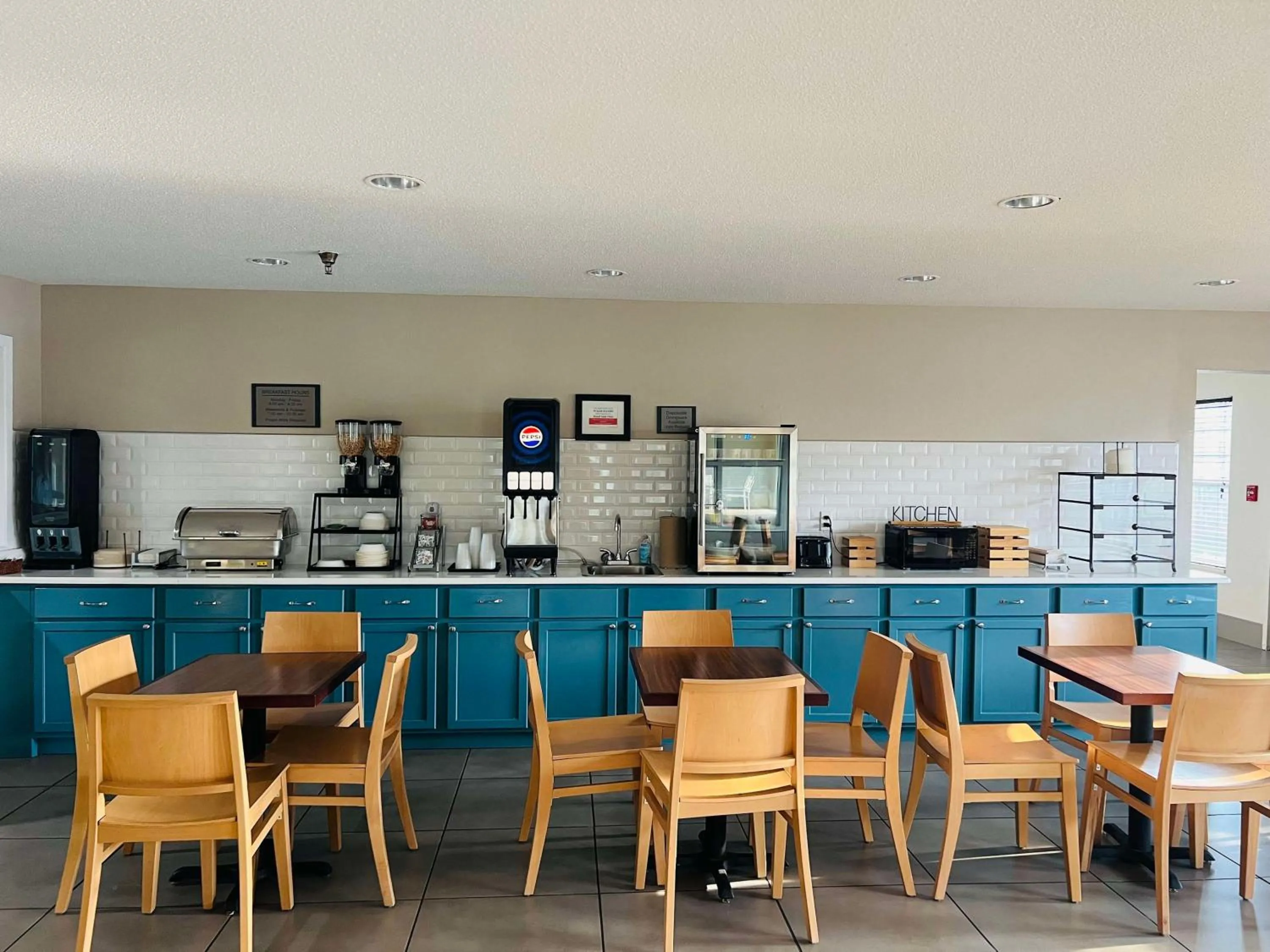 Breakfast in Best Western Harmony Inn Fort Dodge Iowa