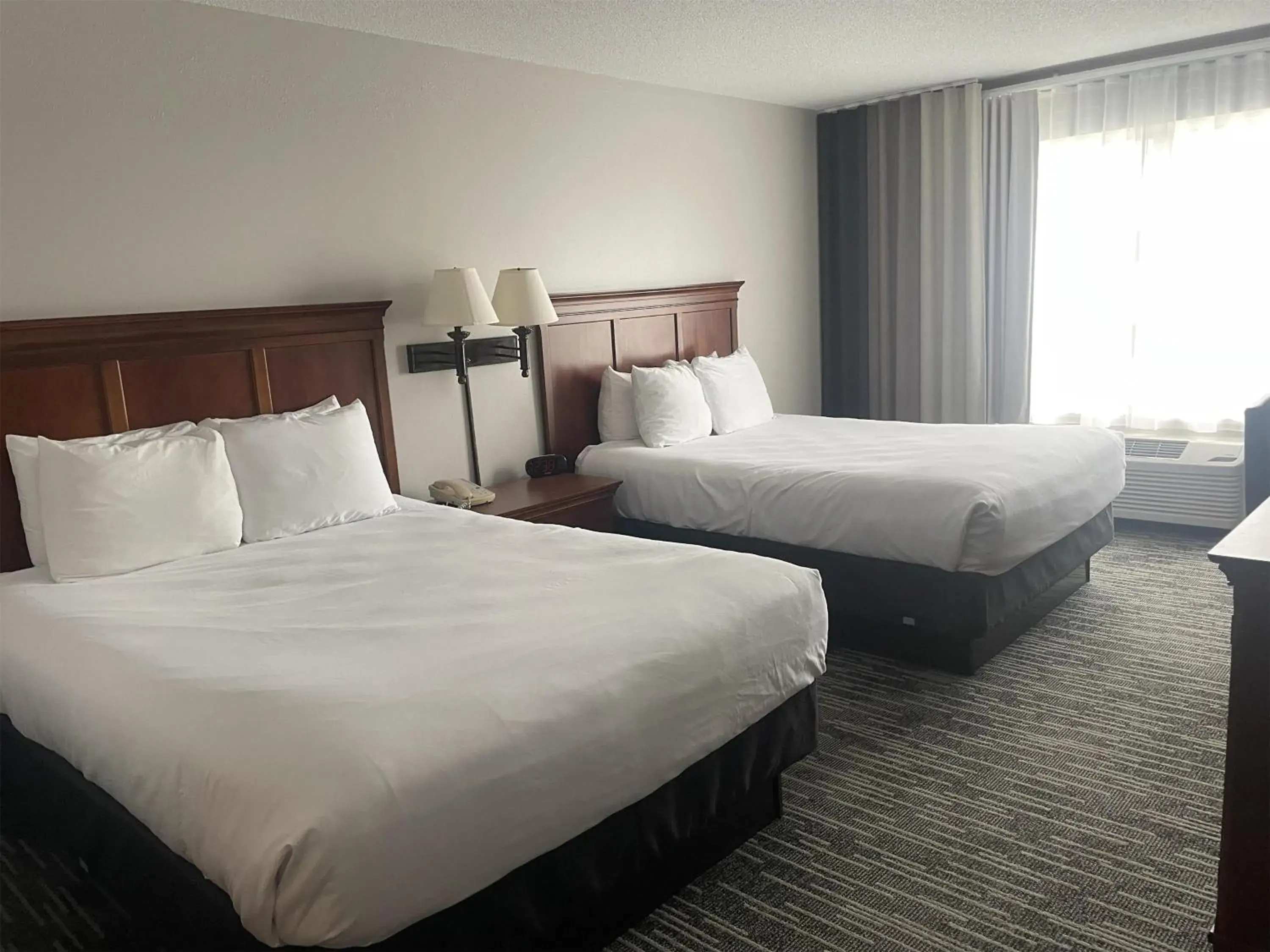 Queen Room with Two Queen Beds - Non-Smoking in Best Western Harmony Inn Fort Dodge Iowa Queen Room with Two Queen Beds - Non-Smoking in Best Western Harmony Inn Fort Dodge Iowa