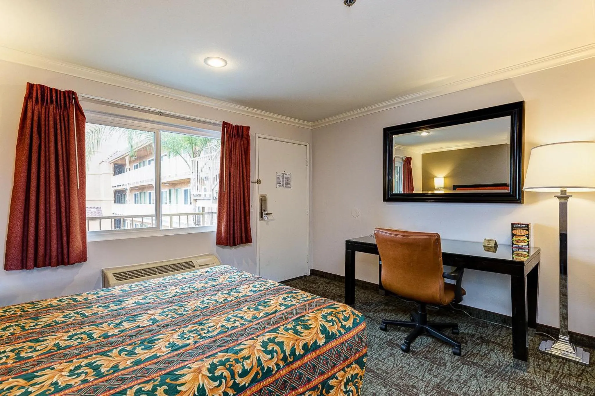 Bed in Buena Vista Inn