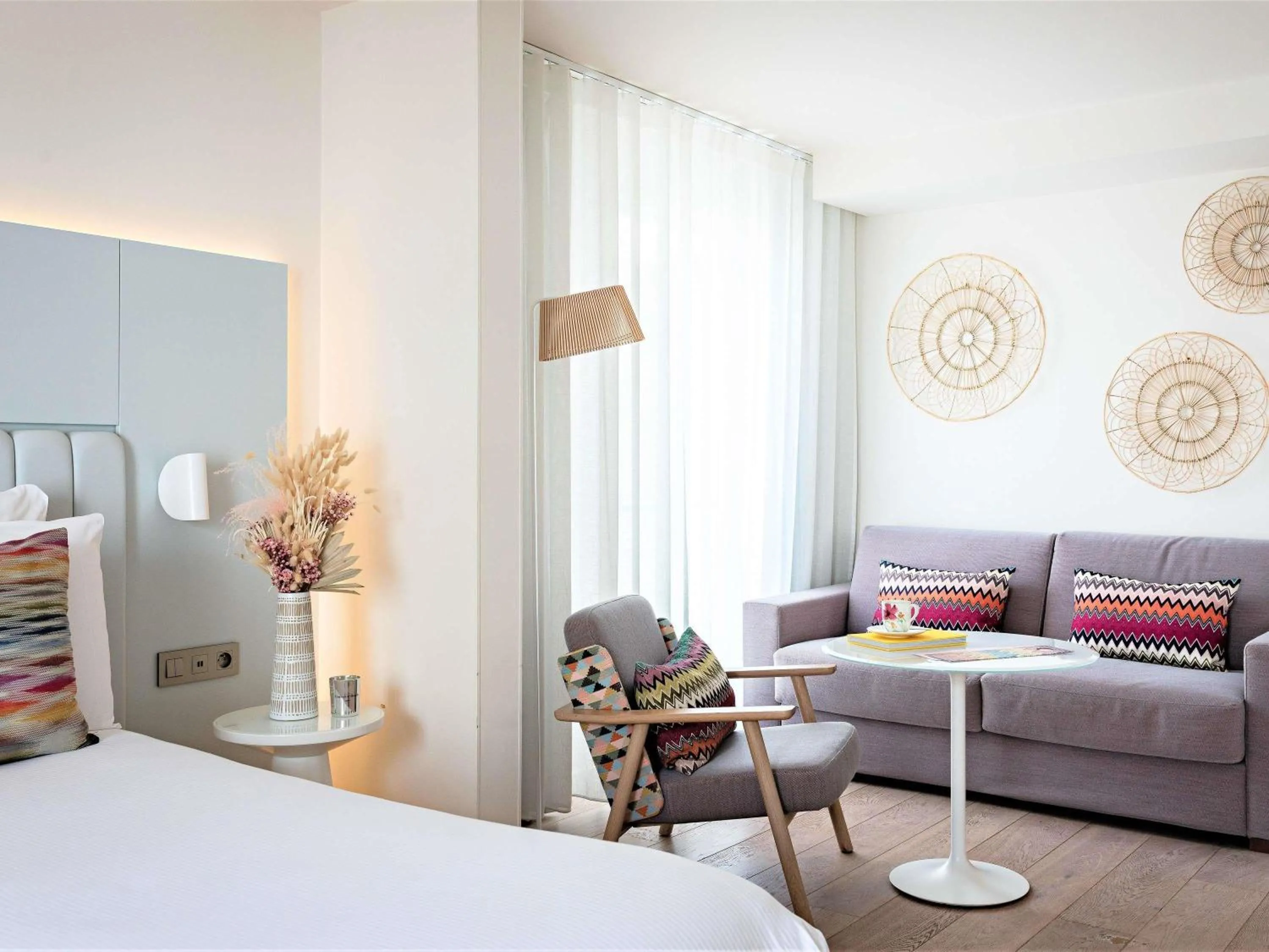Bedroom, Bed in Croisette Beach Hotel Cannes - MGallery Collection