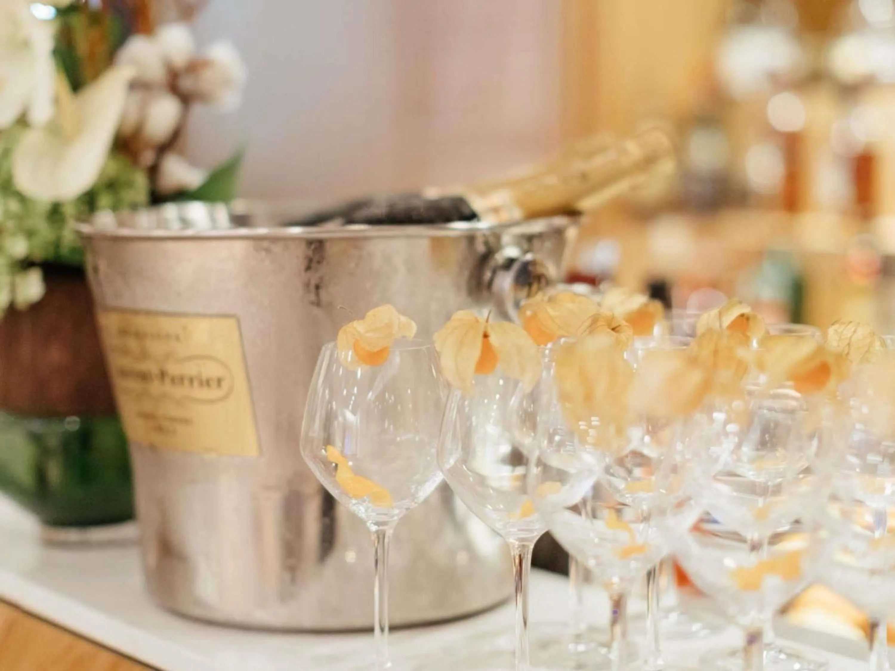 Restaurant/places to eat in Croisette Beach Hotel Cannes - MGallery Collection