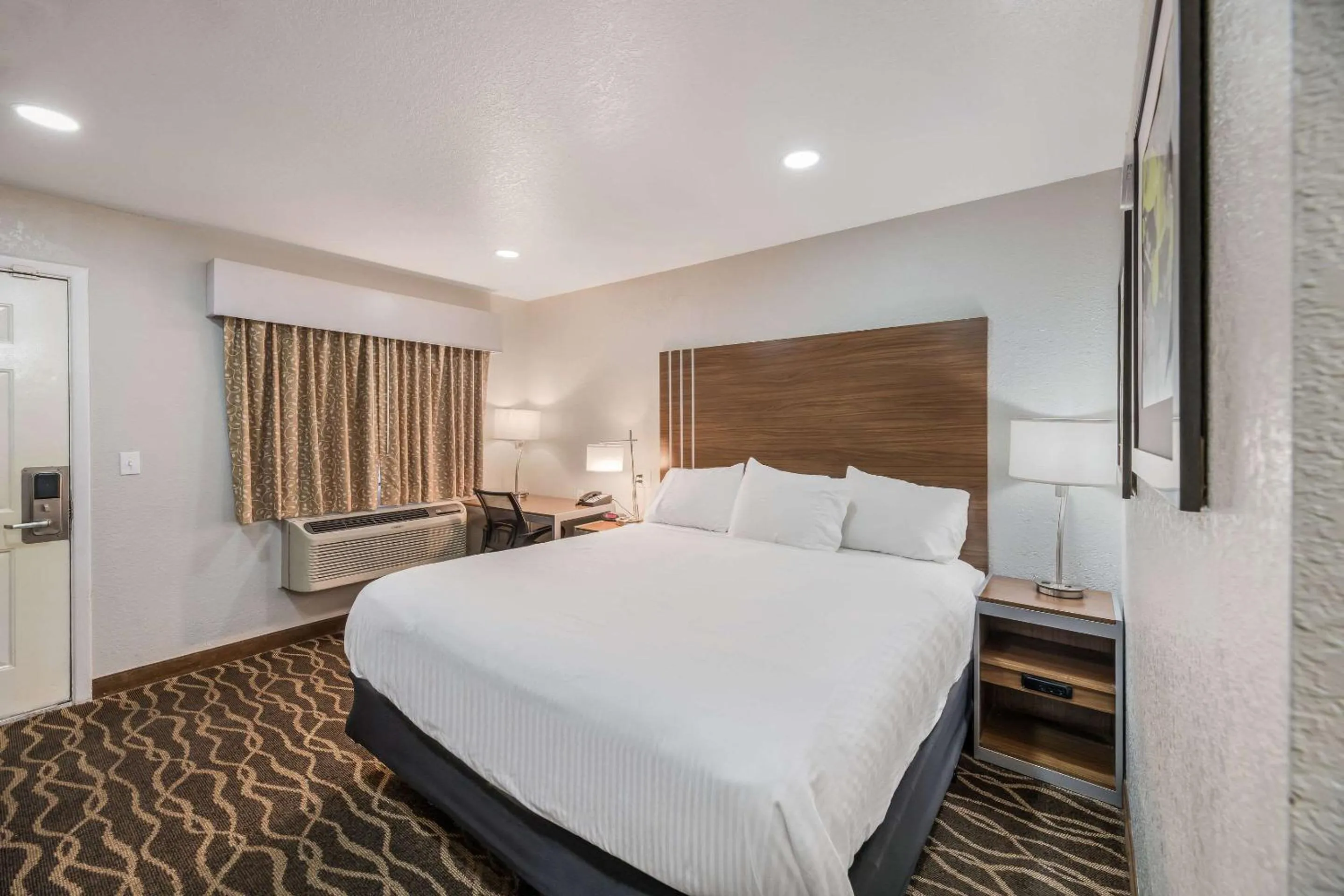 Bedroom, Bed in National Parks Inn