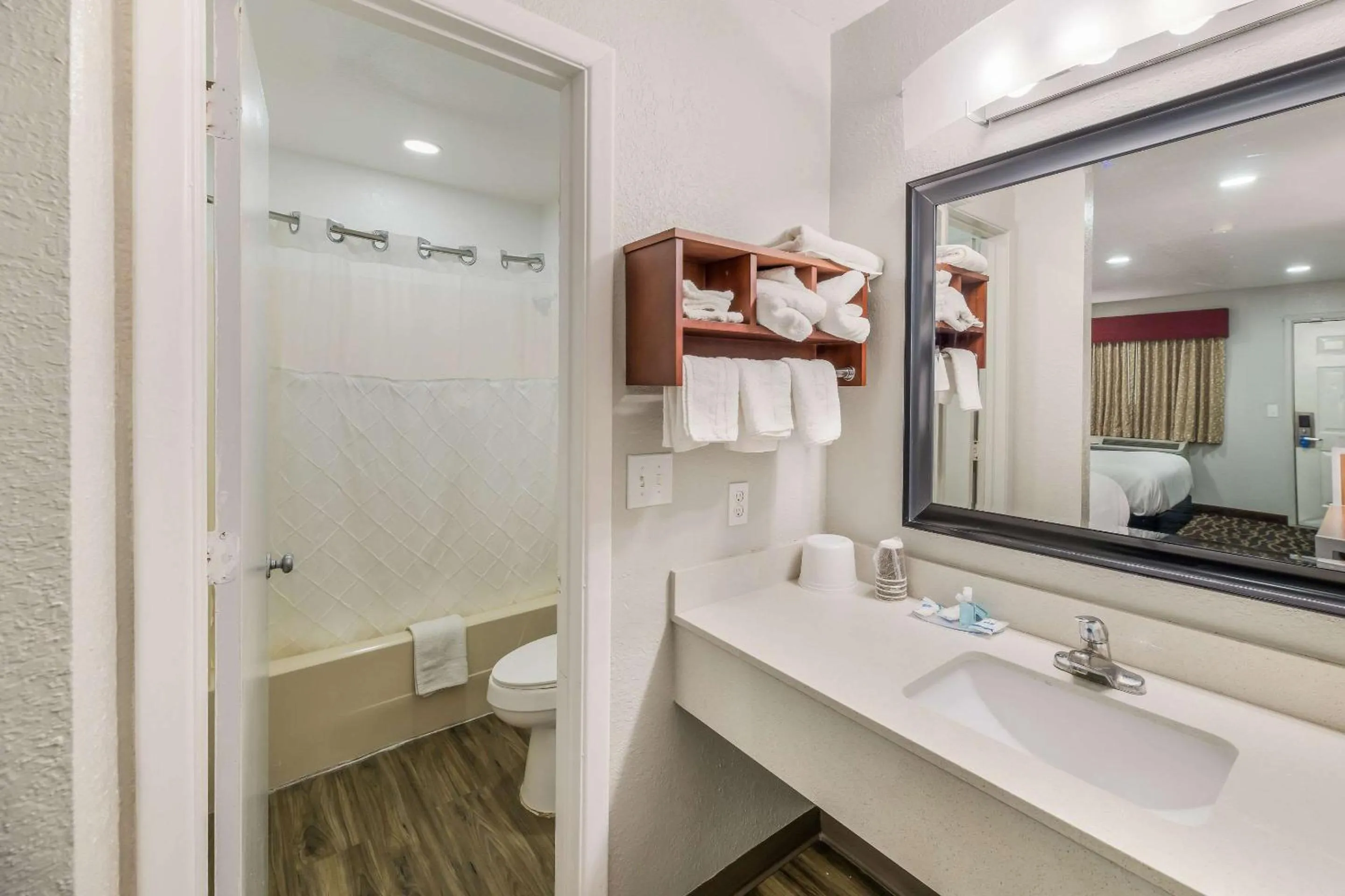 Bedroom in National Parks Inn