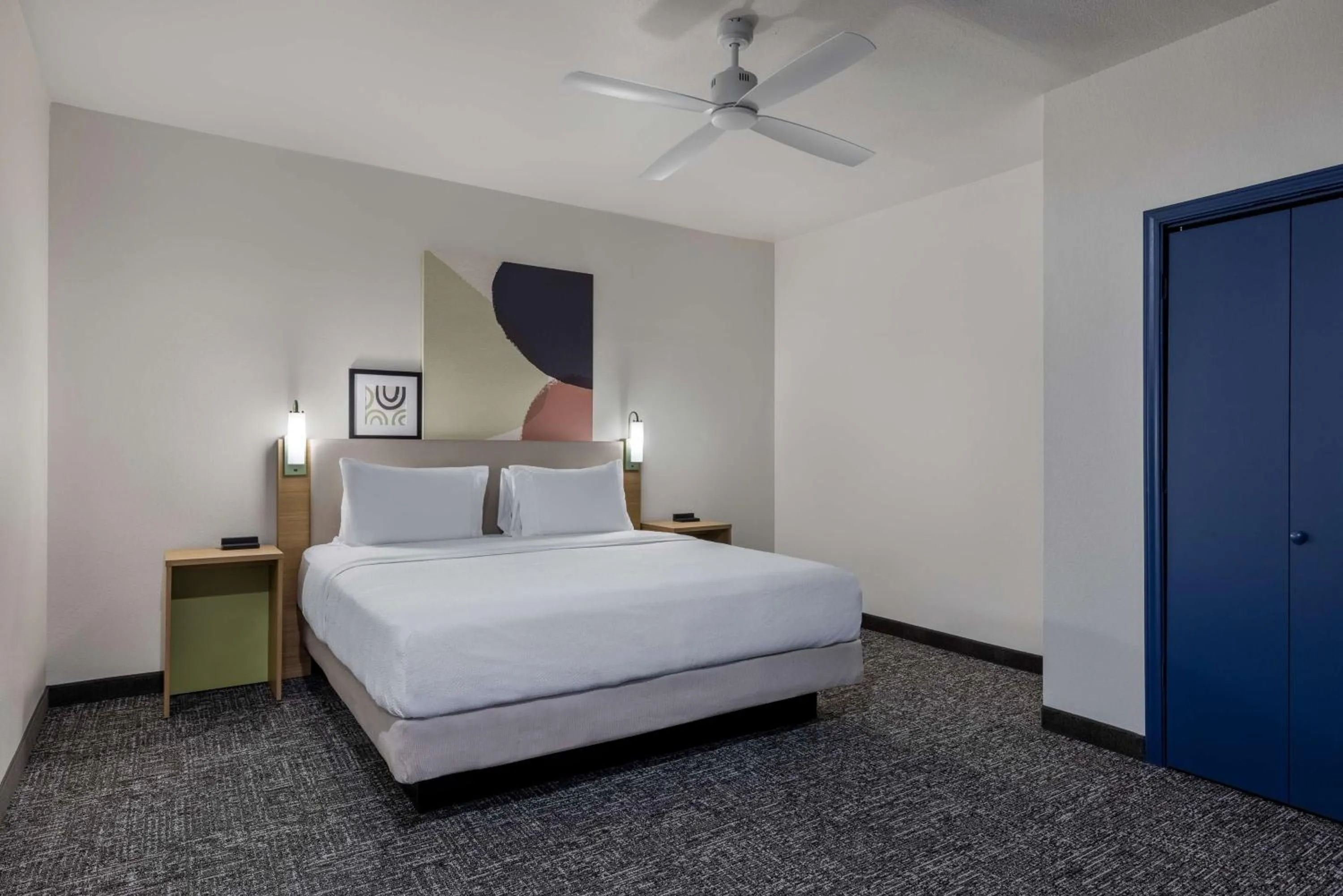 Bed in Spark by Hilton Nacogdoches