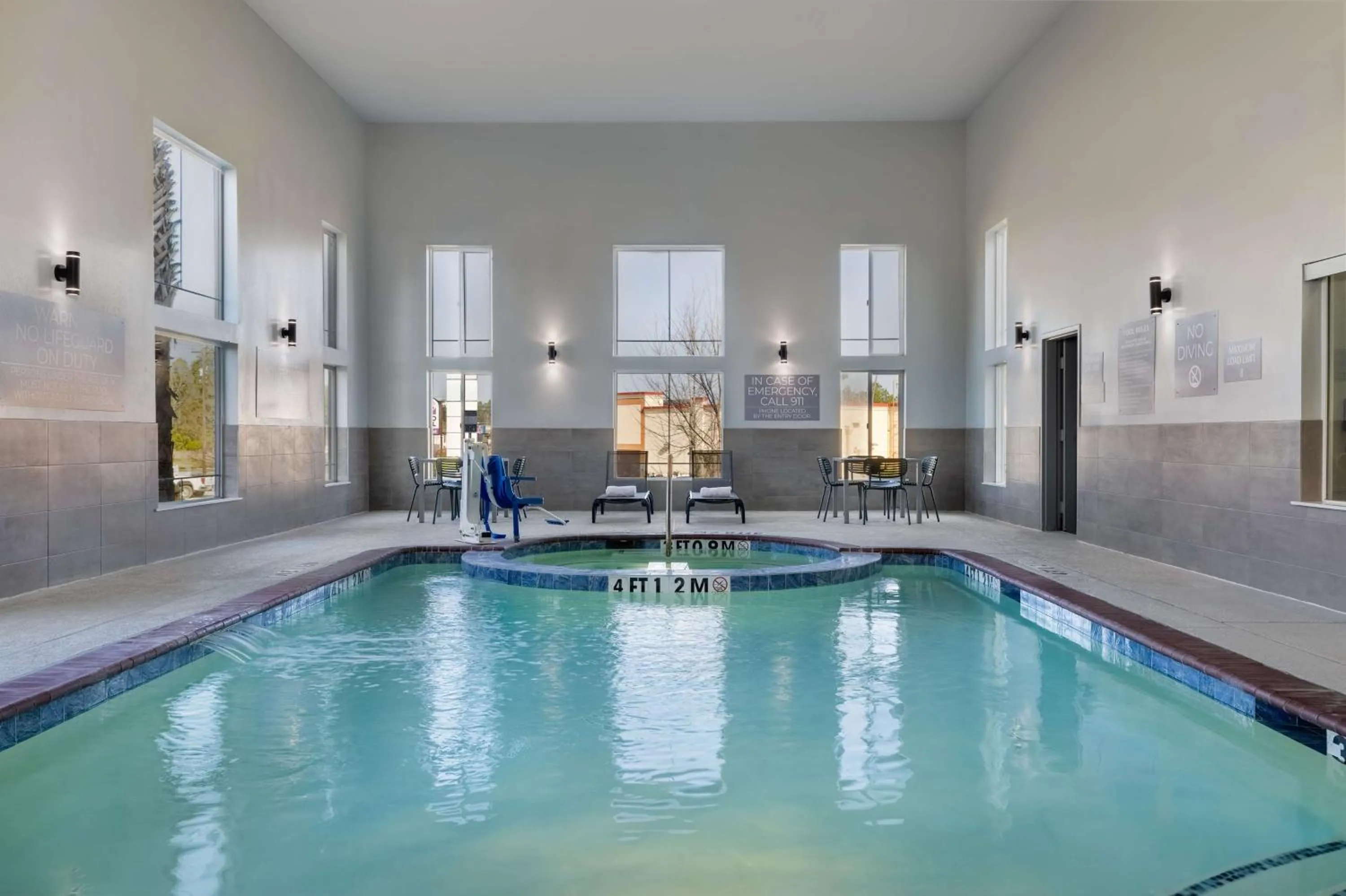 Pool view in Spark by Hilton Nacogdoches