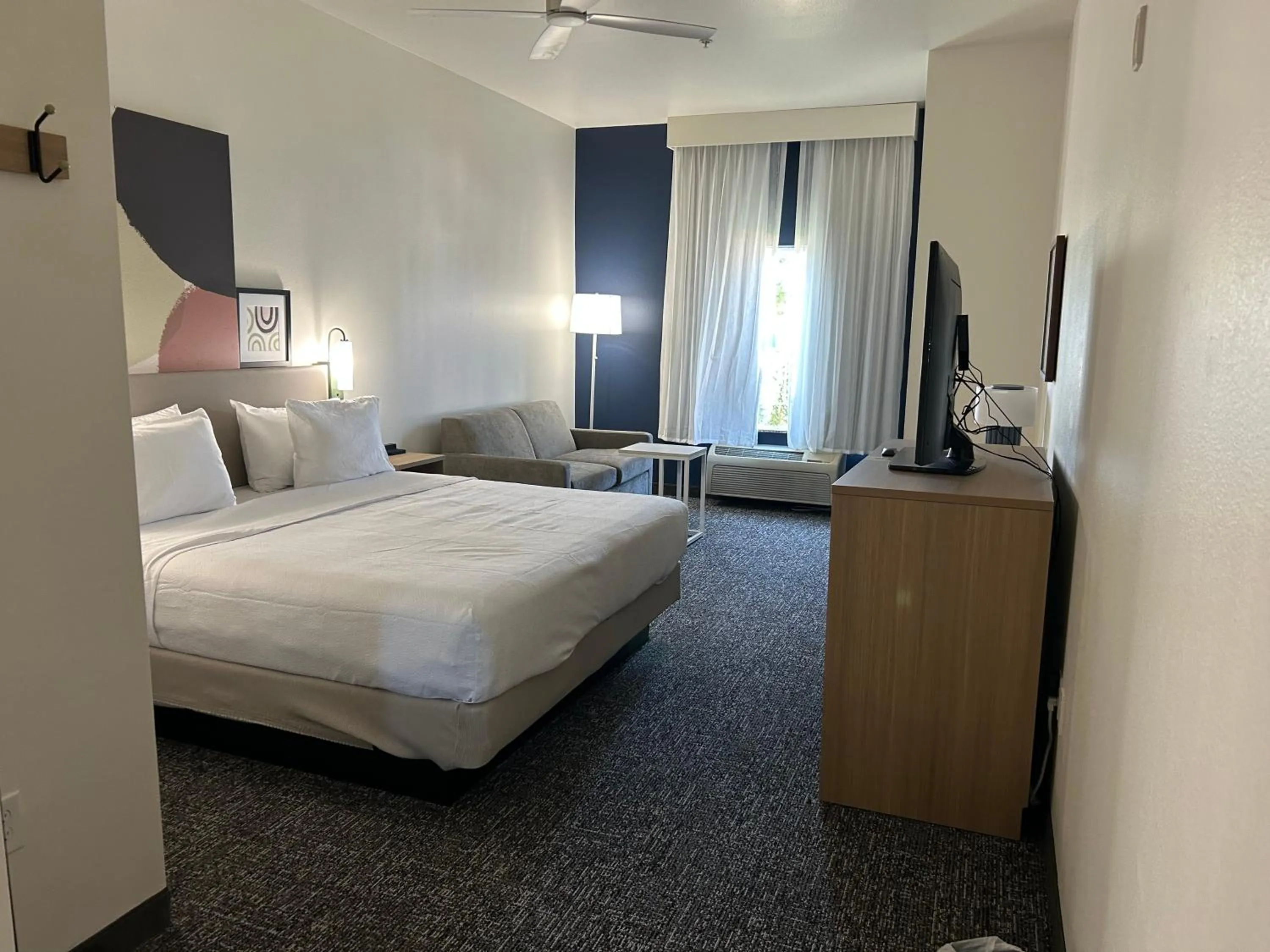 Bed in Spark by Hilton Nacogdoches