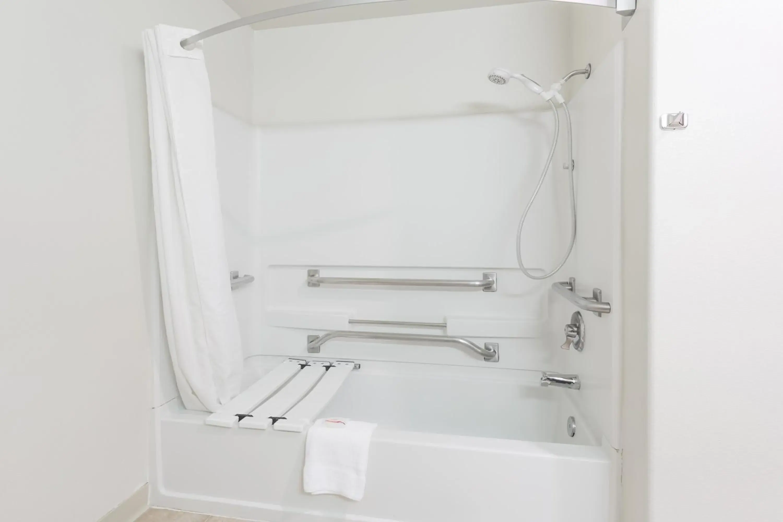 King Room - Disability Access - Non-Smoking in Super 8 by Wyndham Fruita King Room - Disability Access - Non-Smoking in Super 8 by Wyndham Fruita