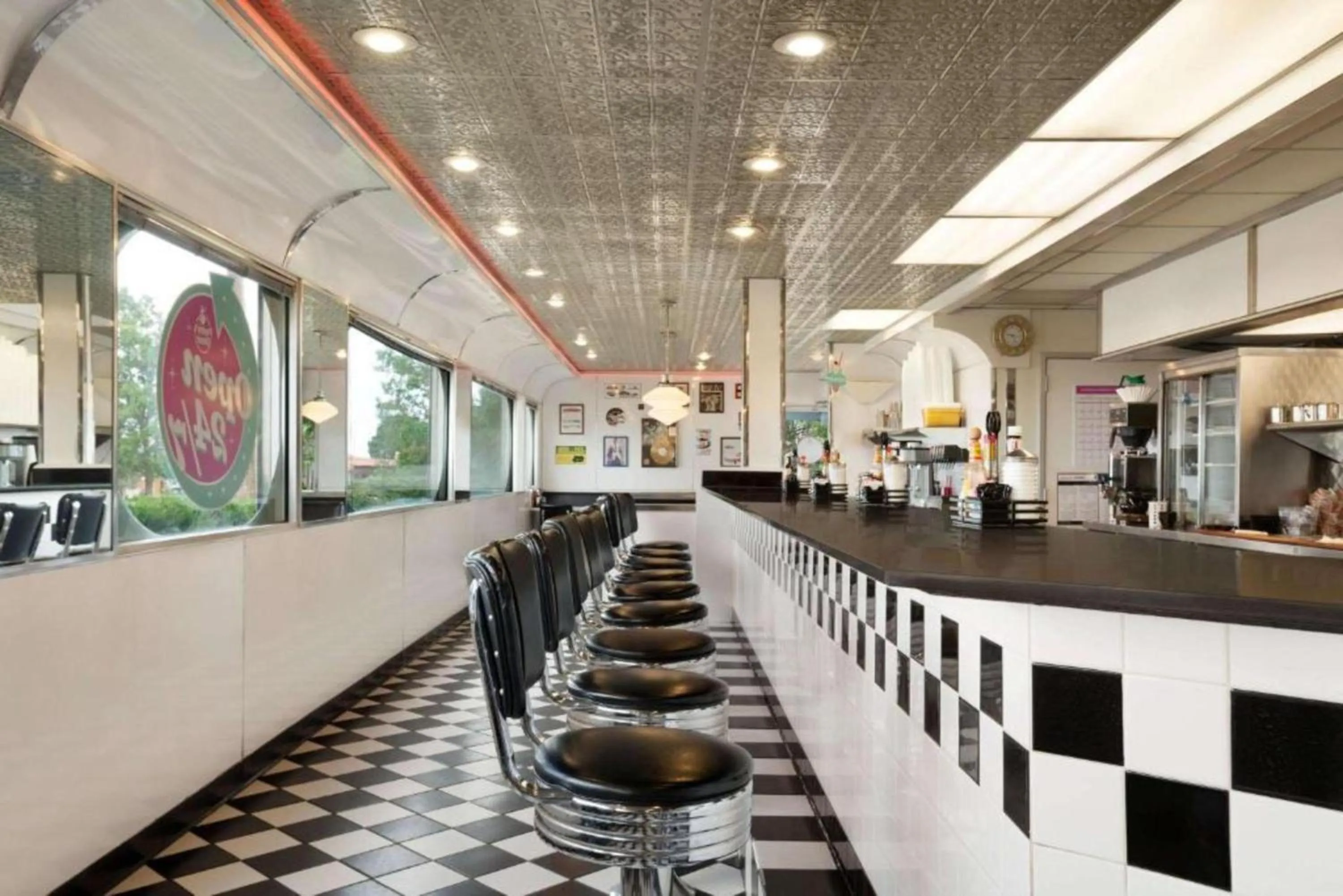 Restaurant/places to eat in Travelodge by Wyndham Vaughn