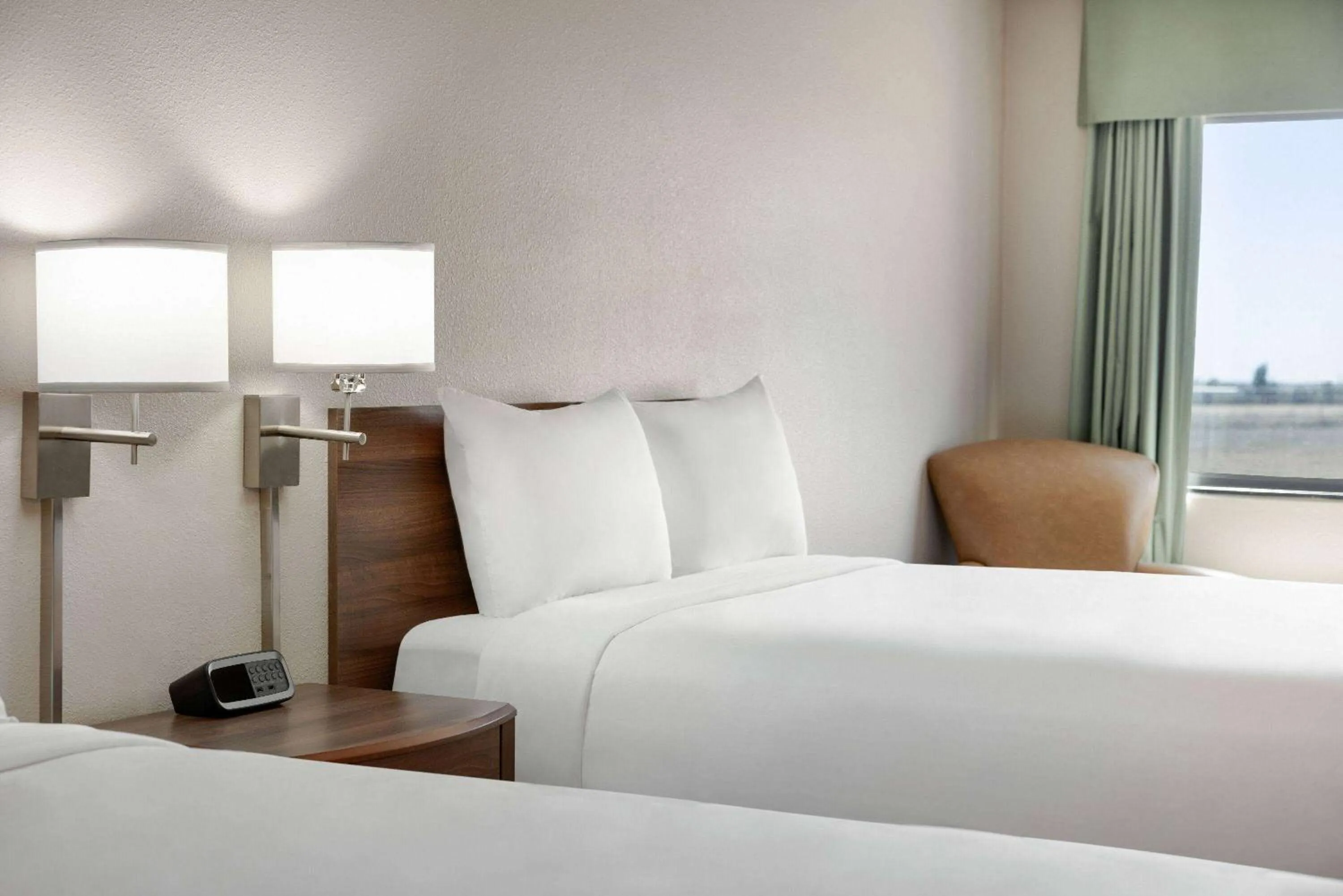 Photo of the whole room, Bed in Travelodge by Wyndham Vaughn