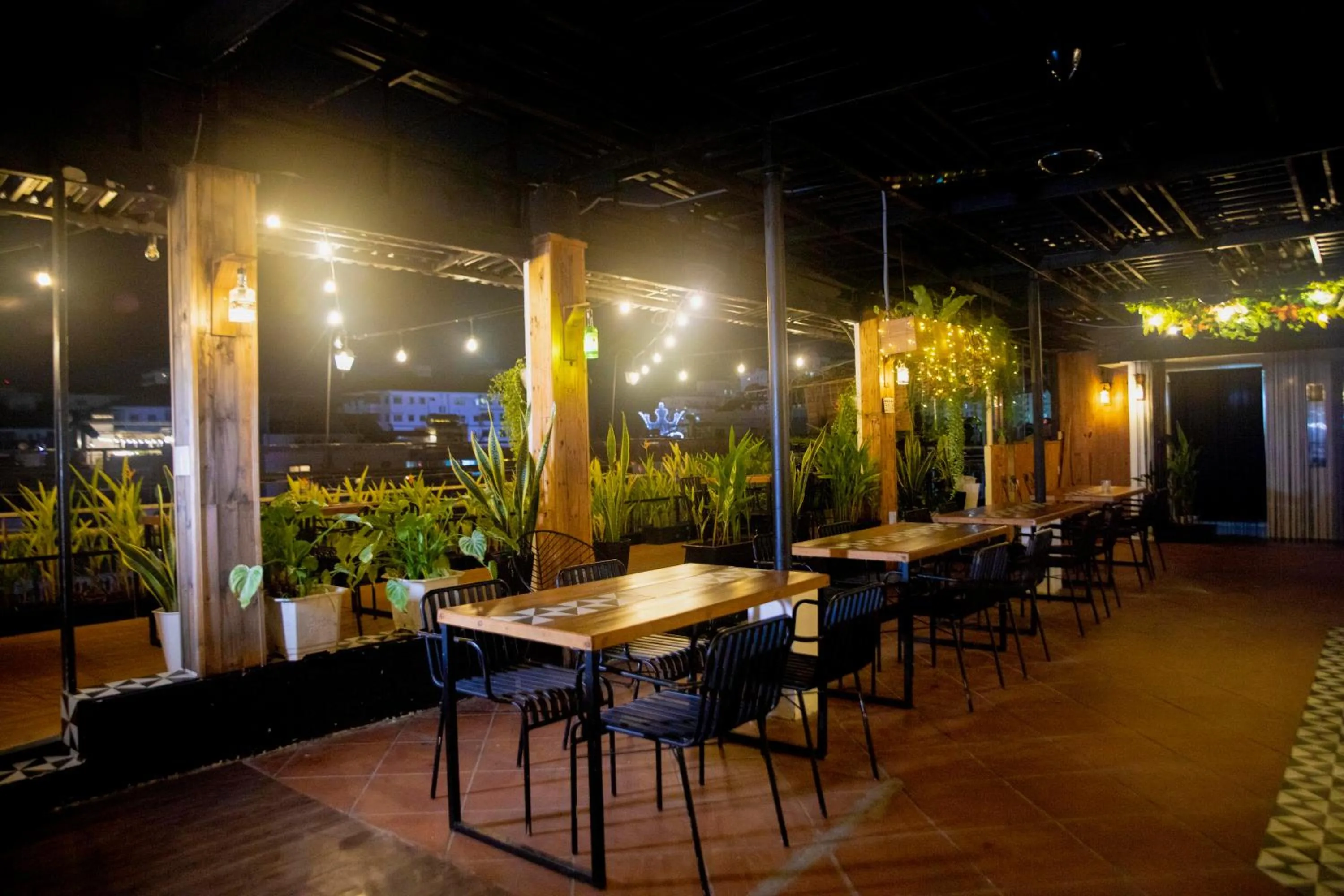 Lounge or bar in Sunshine Boutique Hotel Phu My Hung