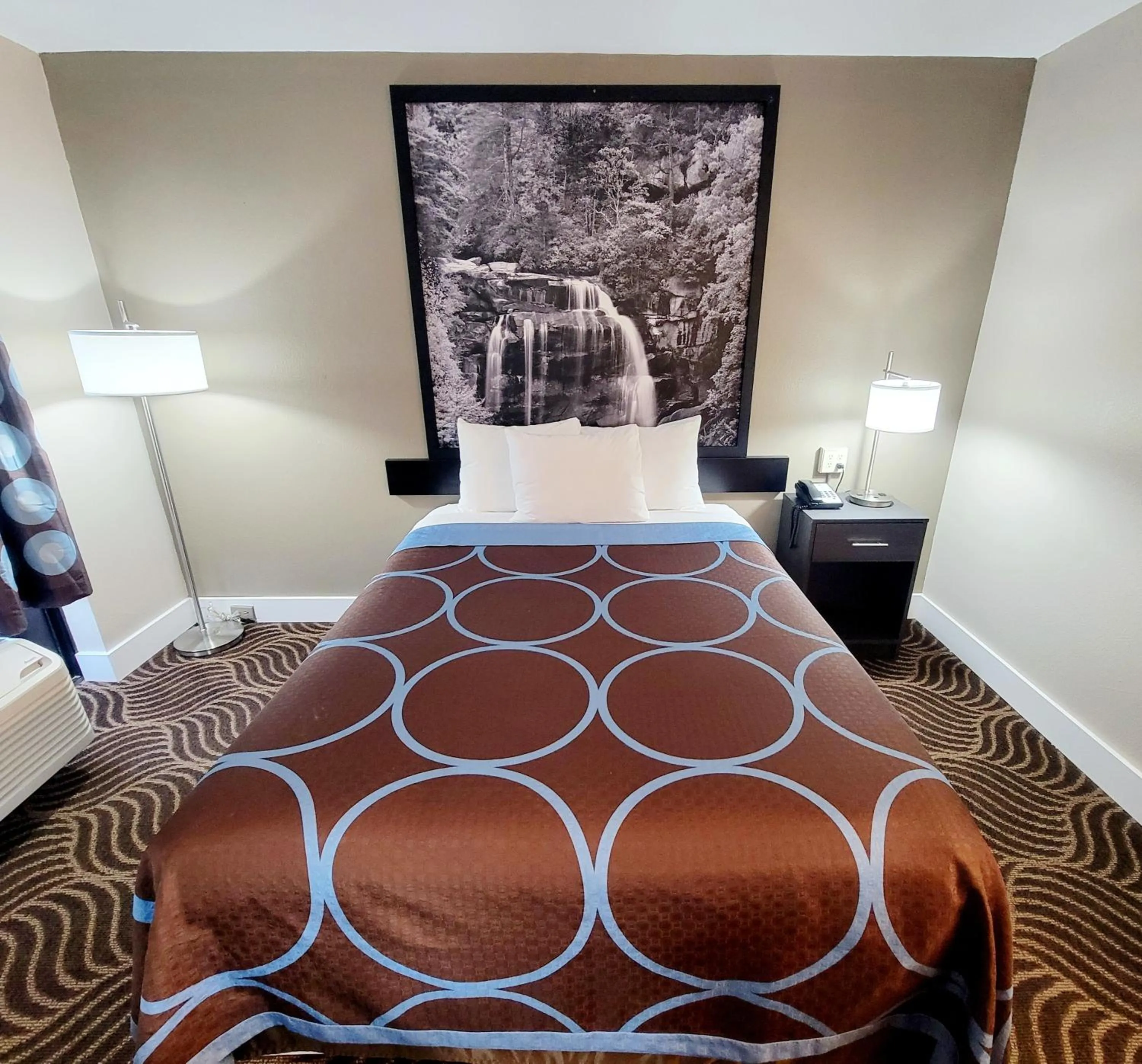 Bed in Super 8 by Wyndham Marion NC