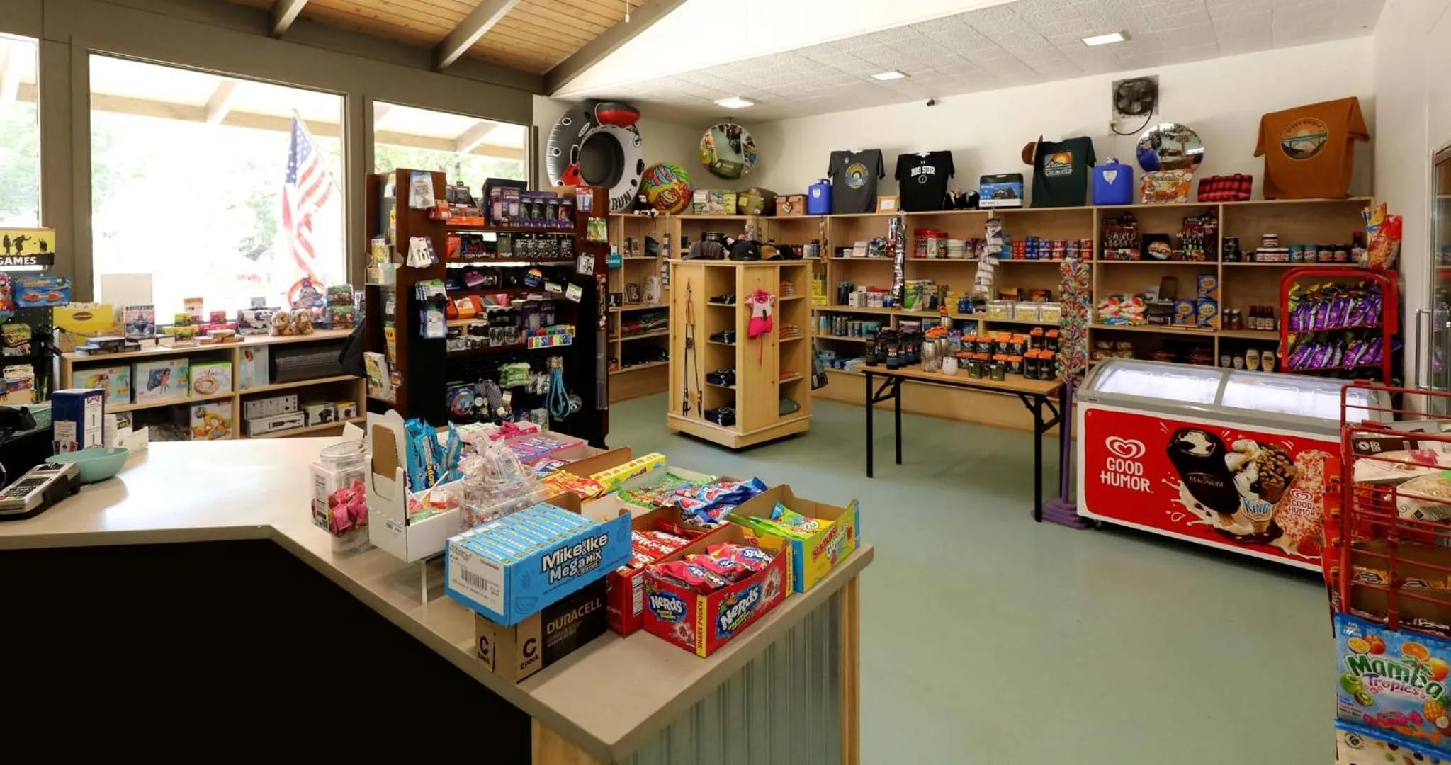 Supermarket/grocery shop in Big Sur Lodge