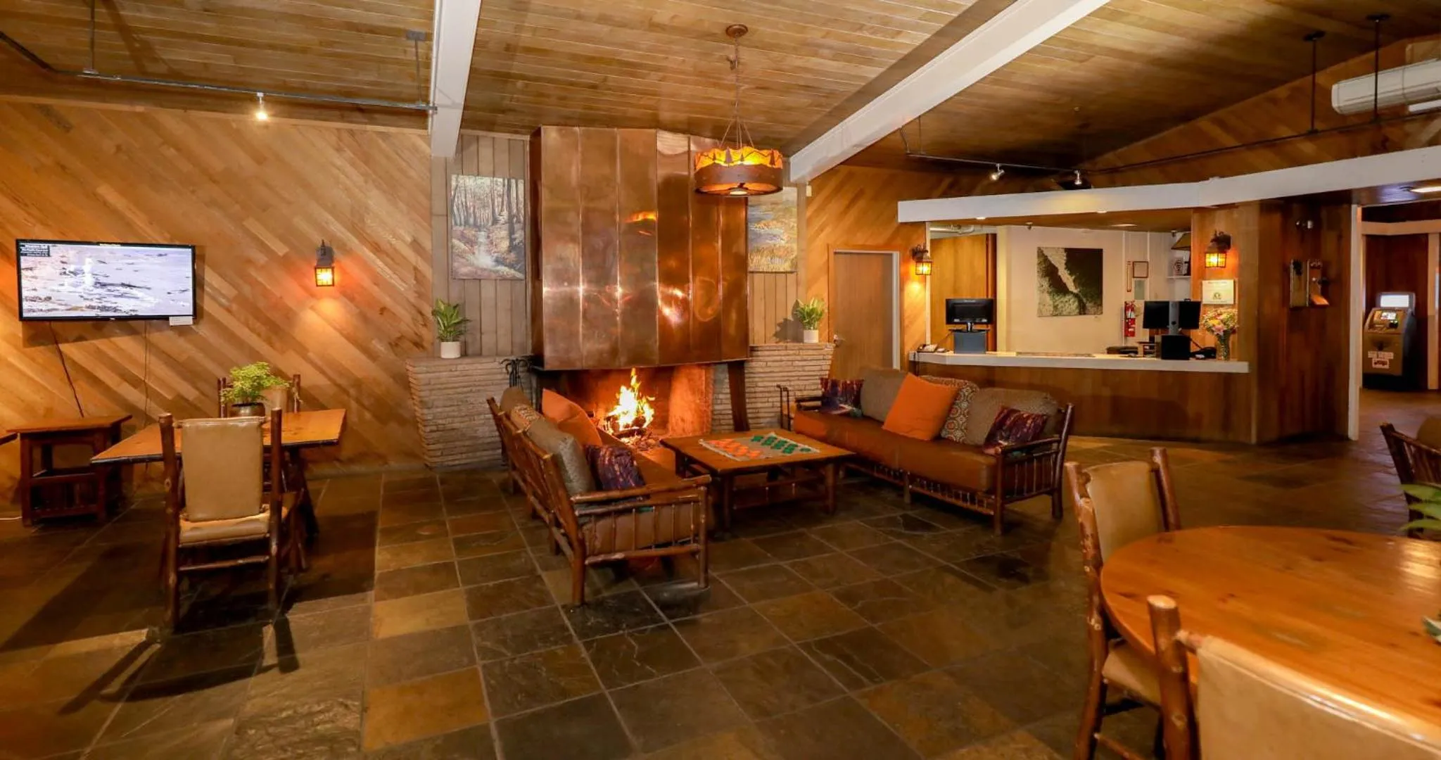 Lobby or reception in Big Sur Lodge
