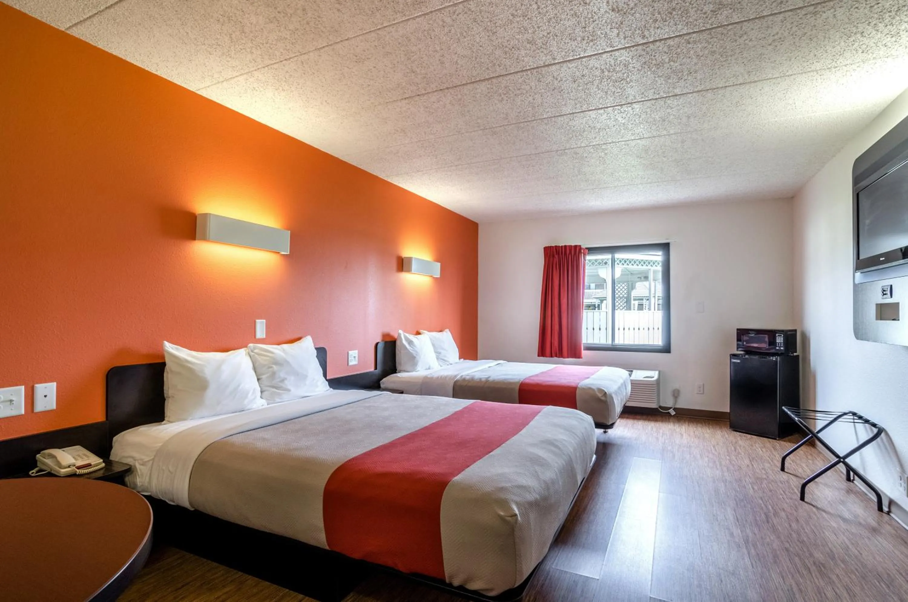 Bedroom, Bed in Motel 6-York, NE