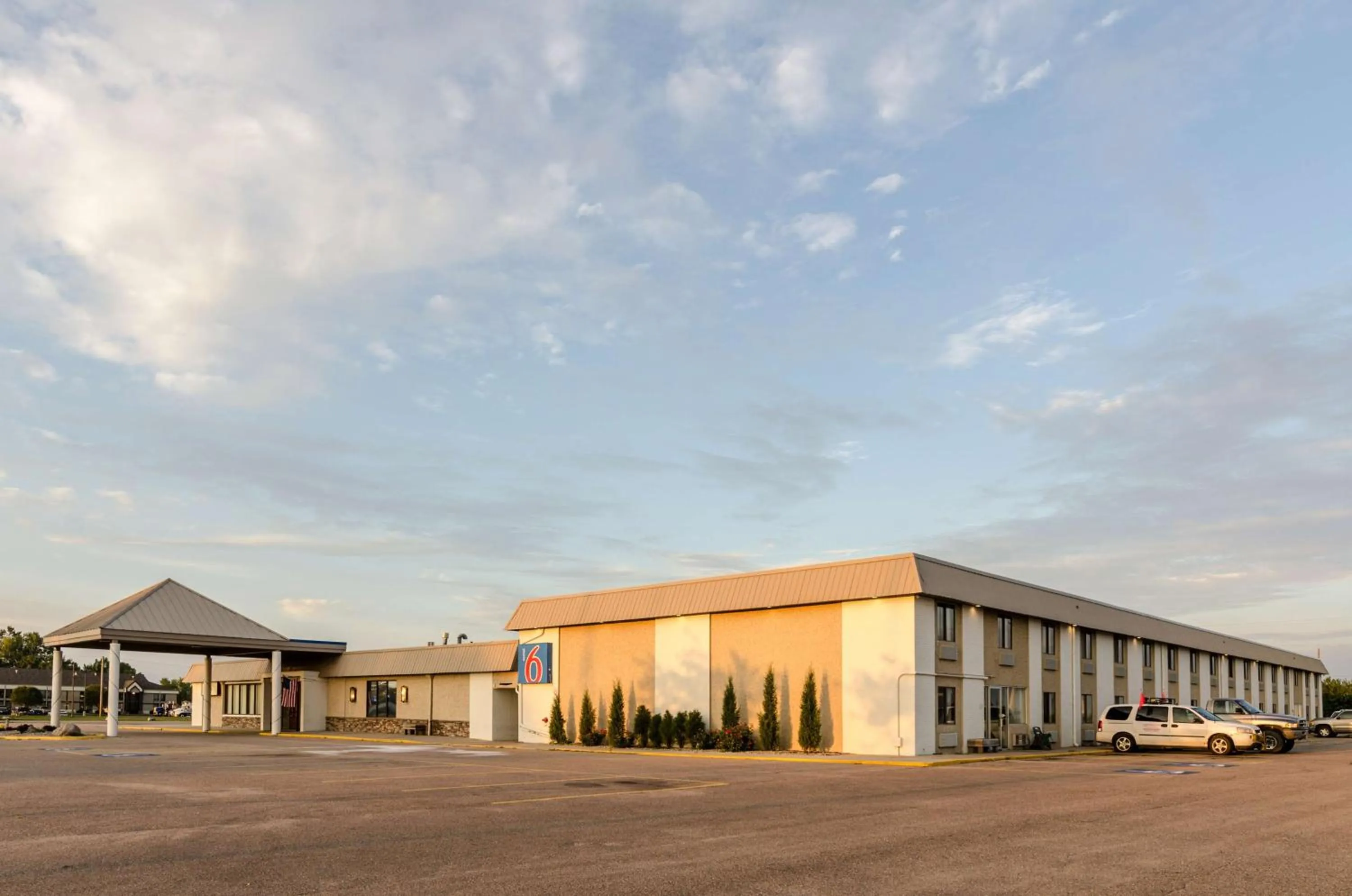 Property building in Motel 6-York, NE