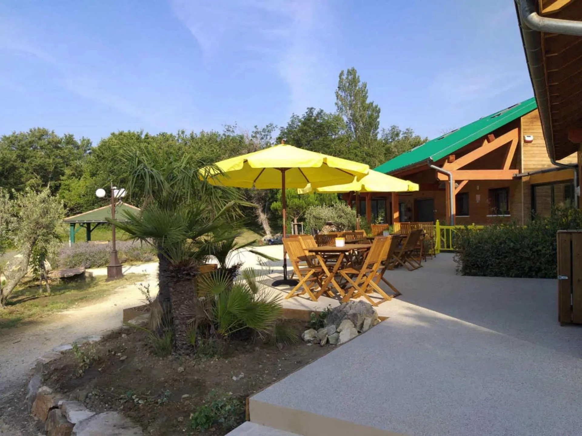 Patio in Les Chalets de Saint Maurice (Dieulefit)