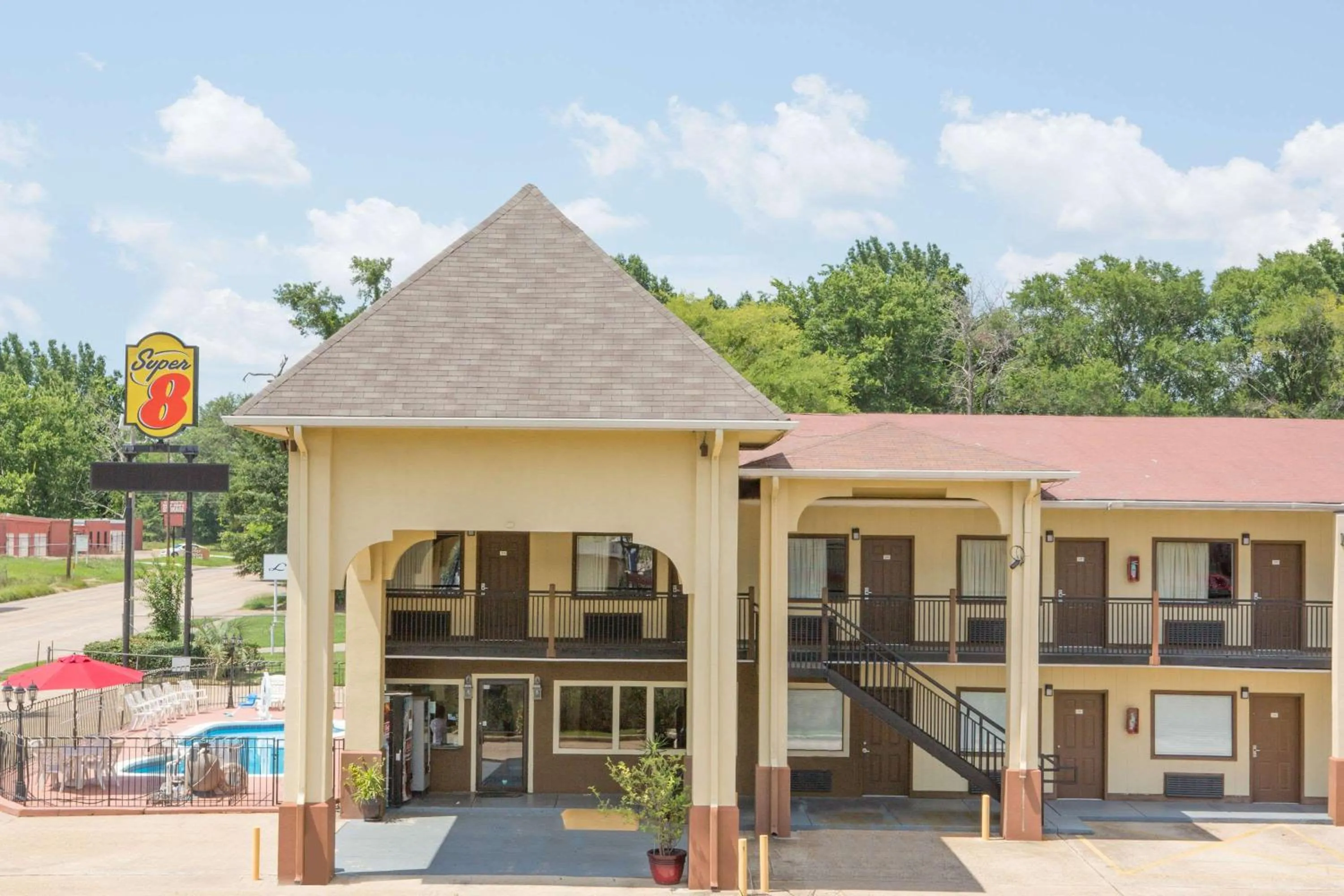 Property building in Super 8 by Wyndham Shreveport