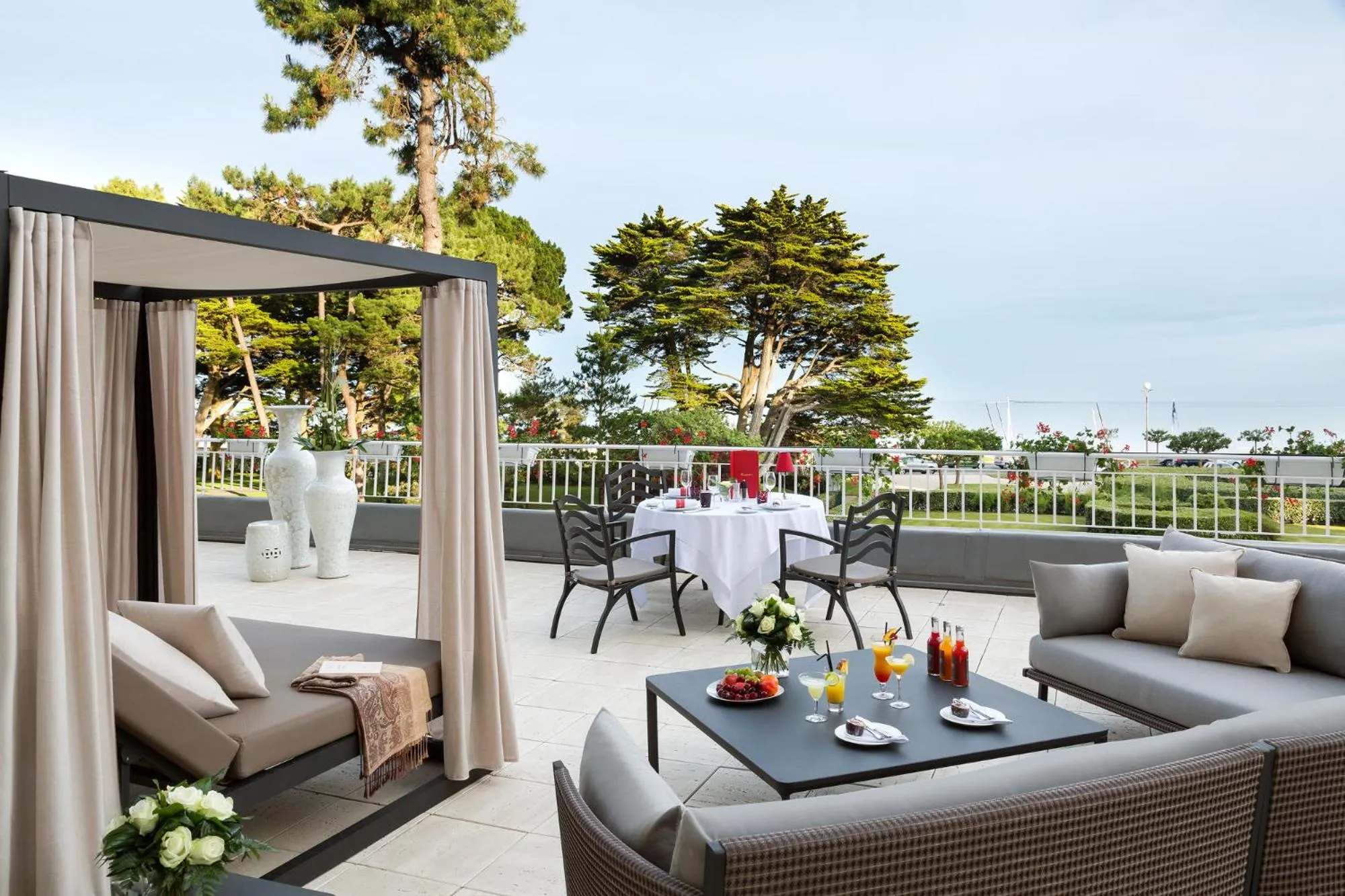 Balcony/Terrace in Hôtel Barrière Le Royal La Baule