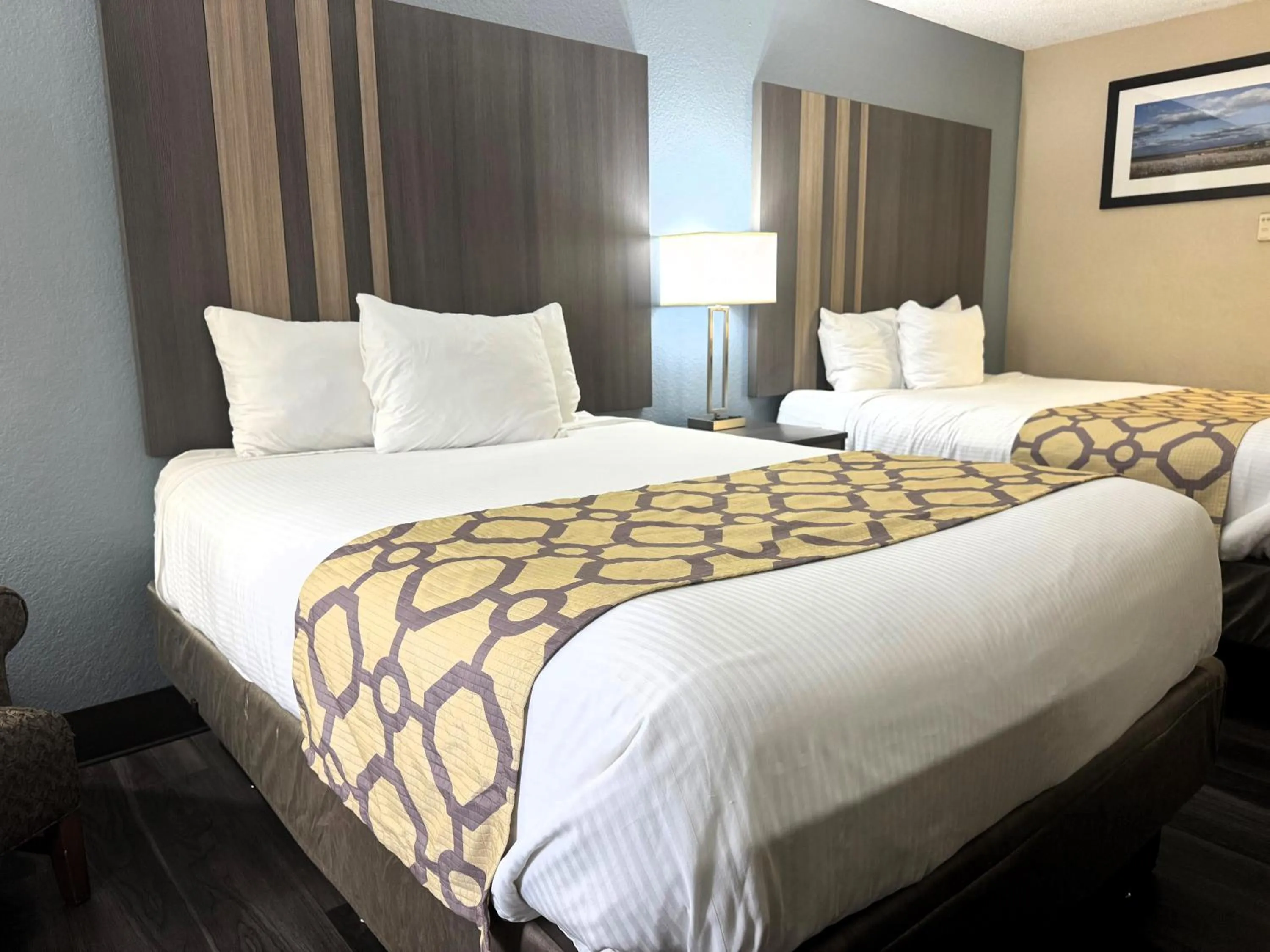 Bedroom, Bed in Baymont by Wyndham Tupelo