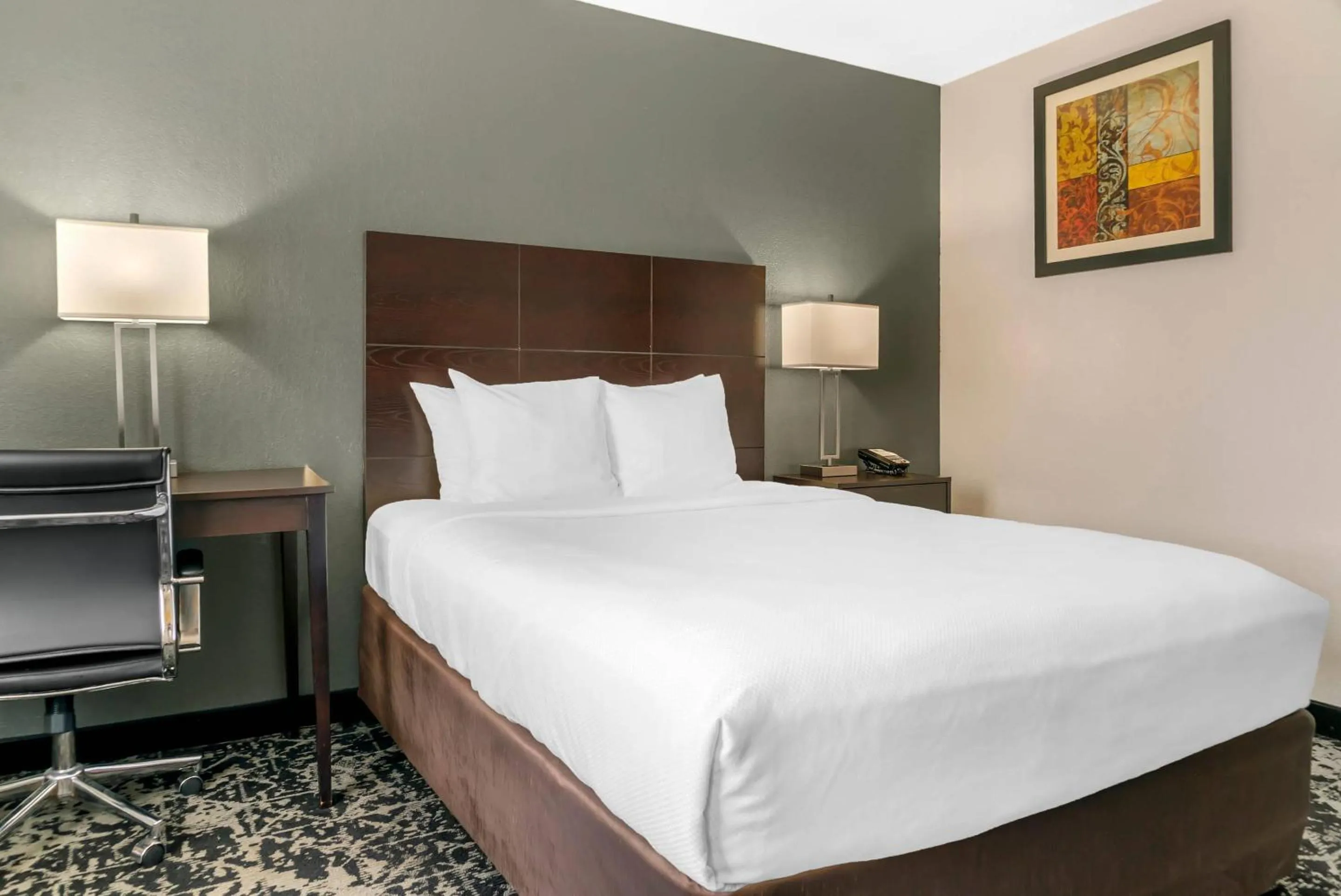 Bedroom, Bed in Quality Inn Grand Rapids South-Byron Center