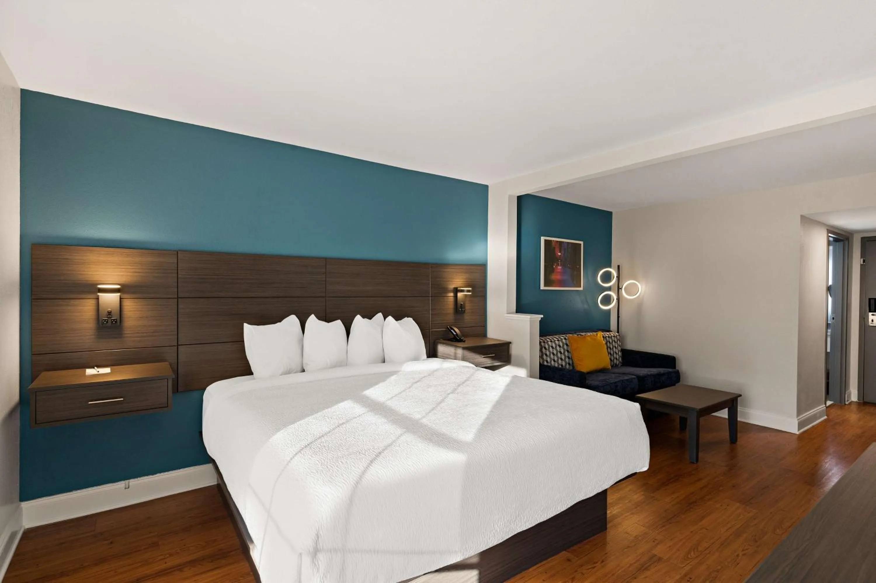 Bed in Best Western Shackleford