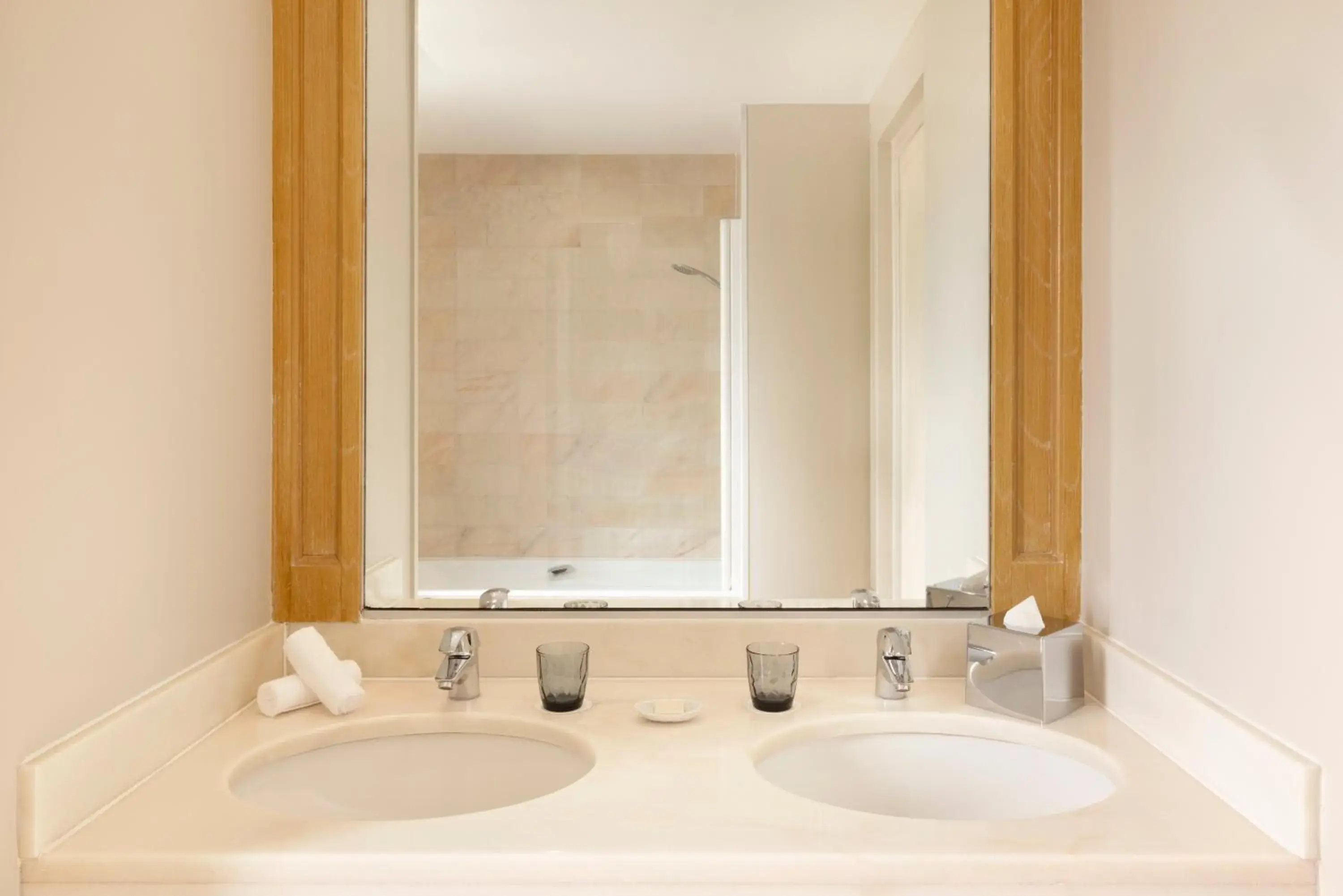 Superior Double Room in Le Castel Marie Louise Superior Double Room in Le Castel Marie Louise