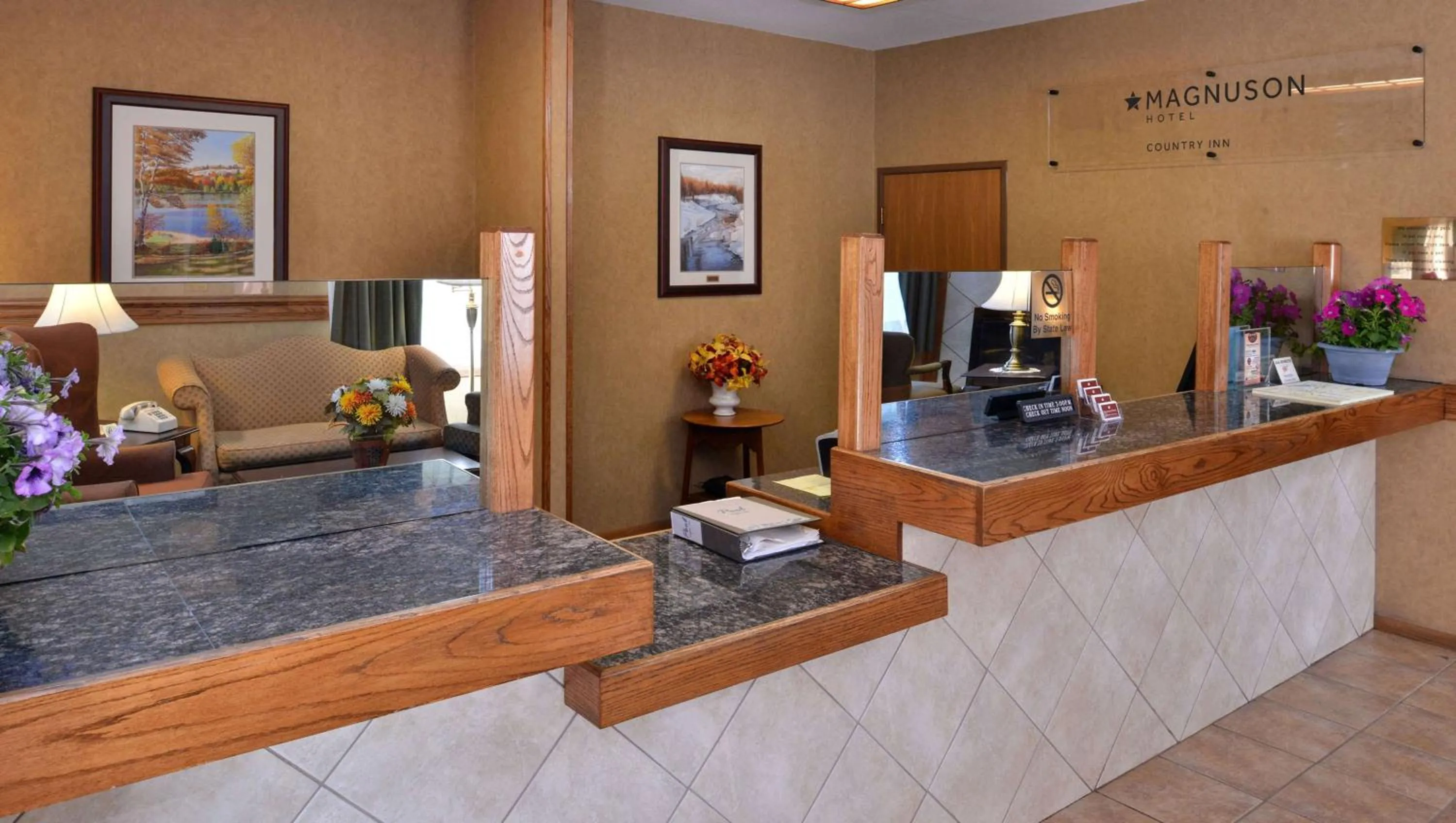Lobby or reception in Magnuson Hotel Country Inn