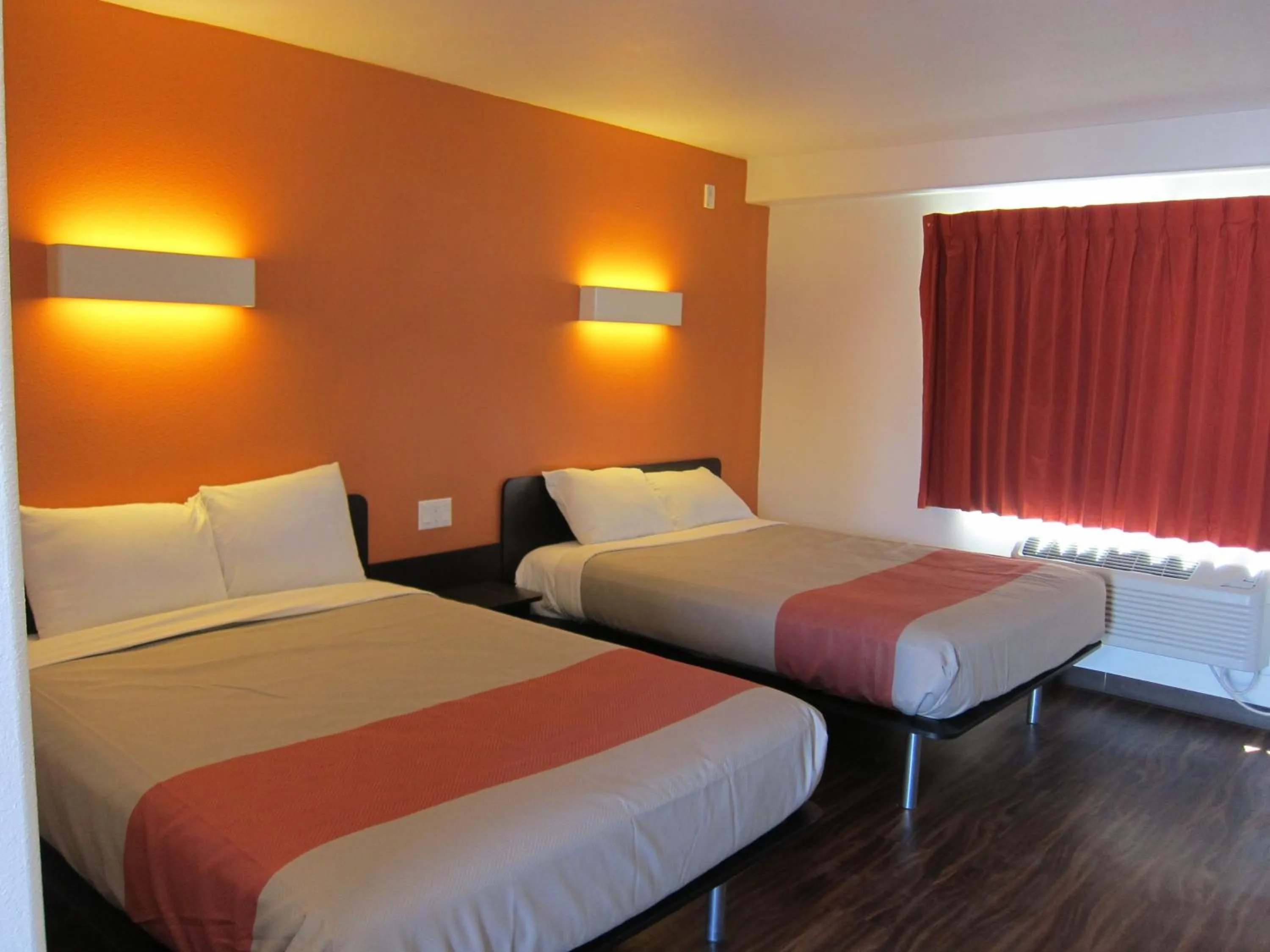 Bed in Motel 6-Oceanside, CA, Marina