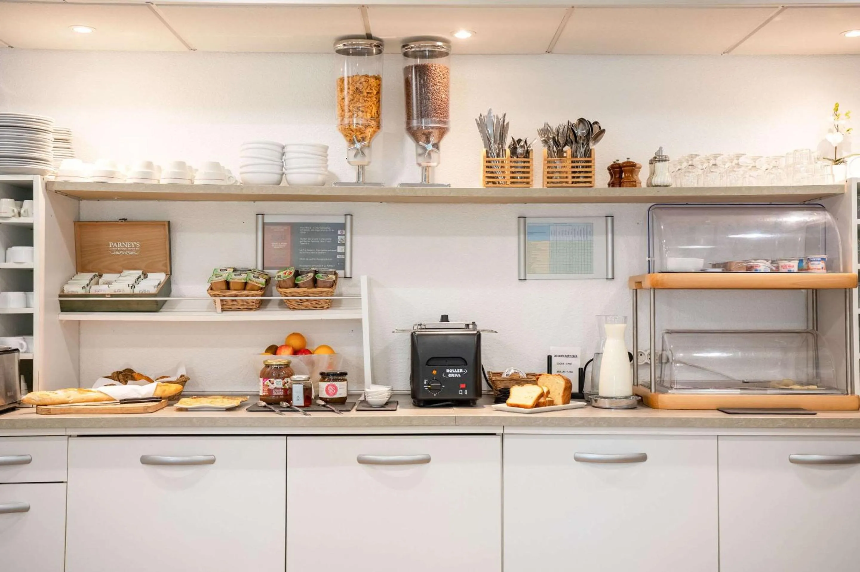 Breakfast in Comfort Aparthotel Besancon La City