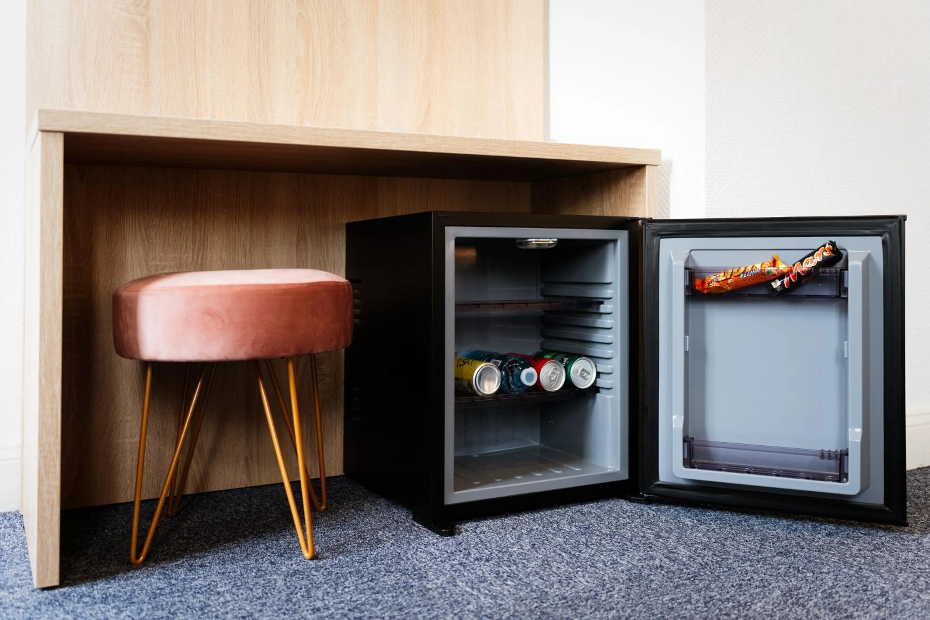 oven in Hôtel Escurial - Centre Gare