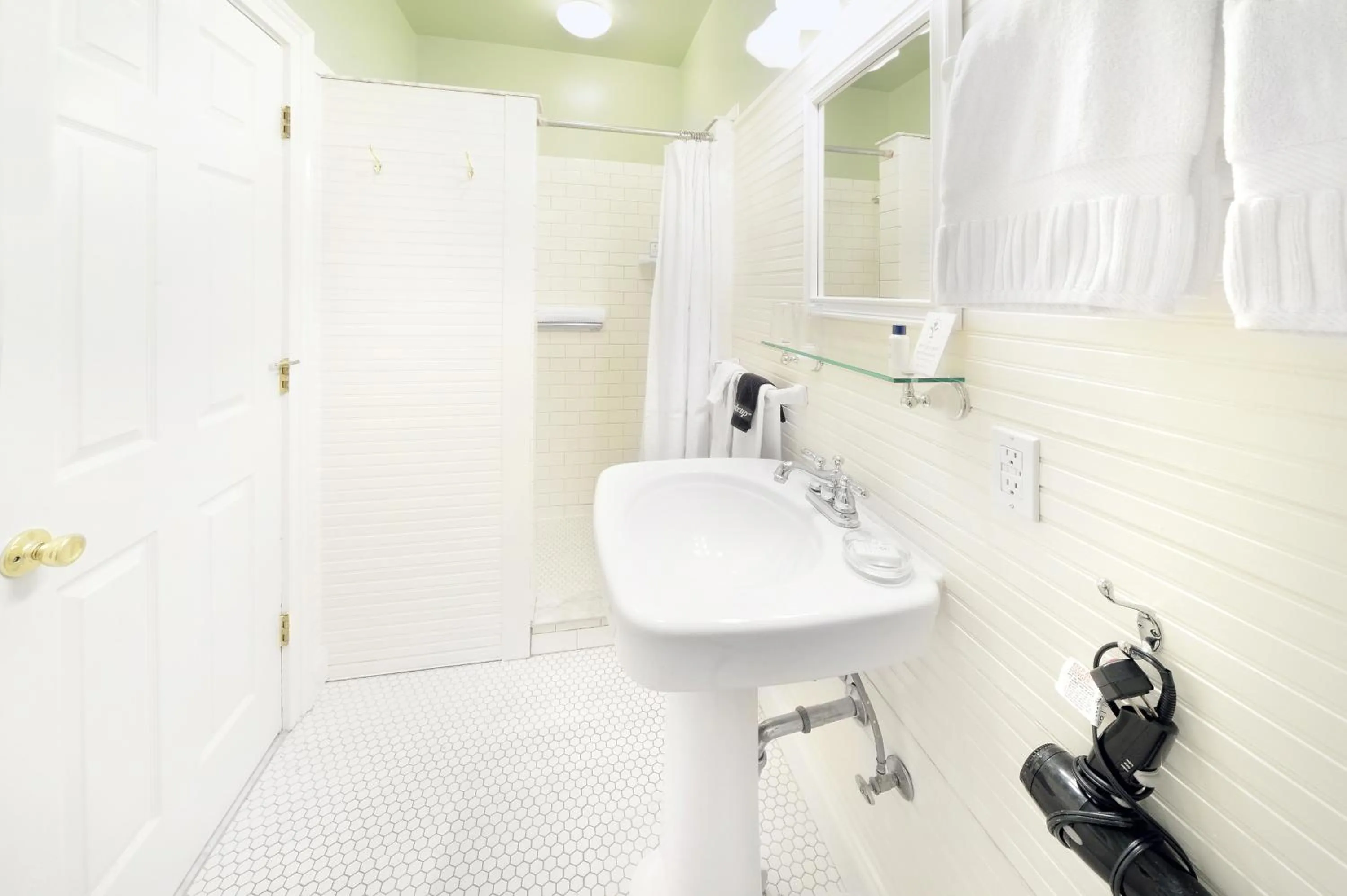 Bathroom in The Springwater Bed and Breakfast