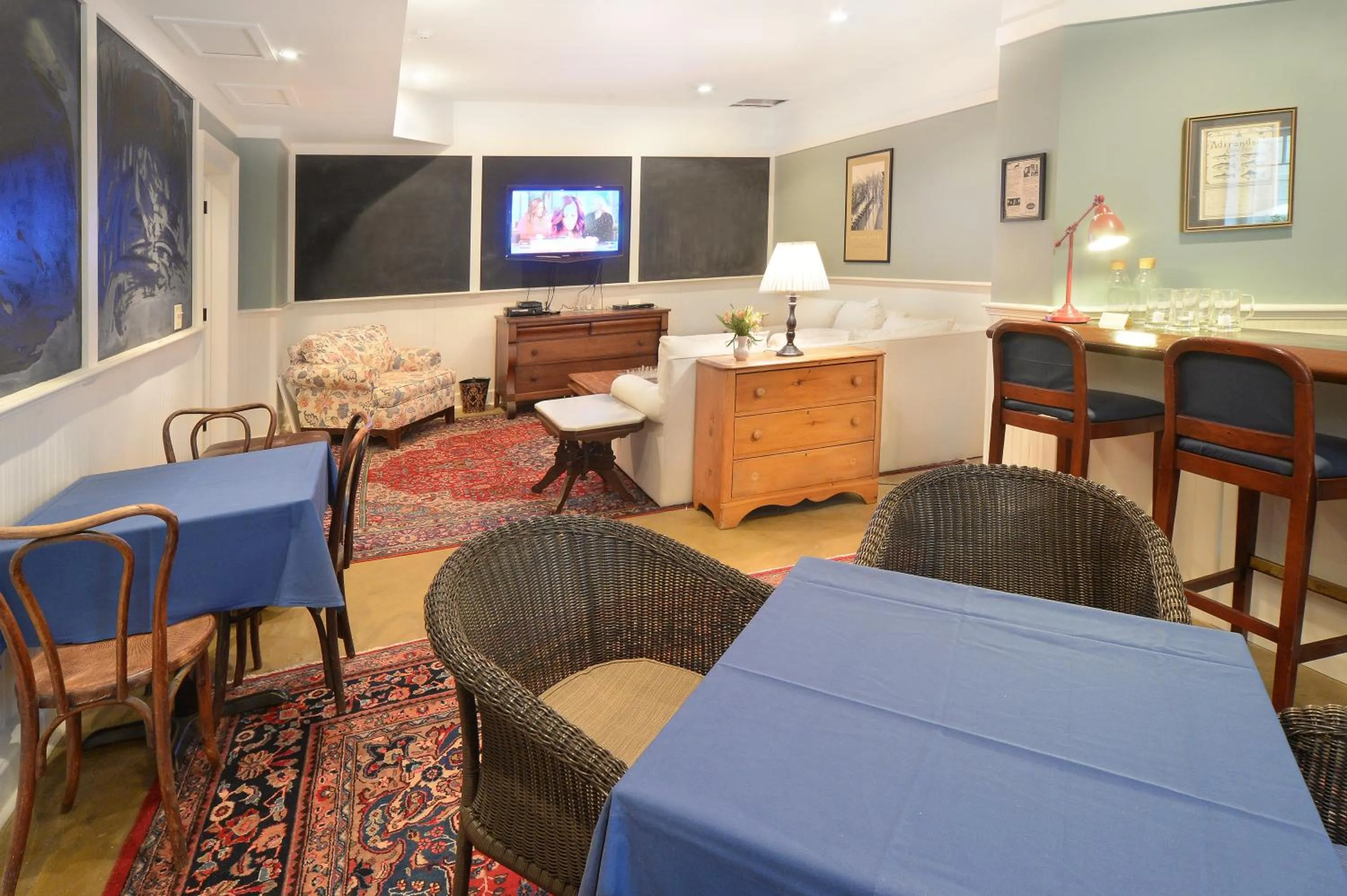 Meeting/conference room in The Springwater Bed and Breakfast