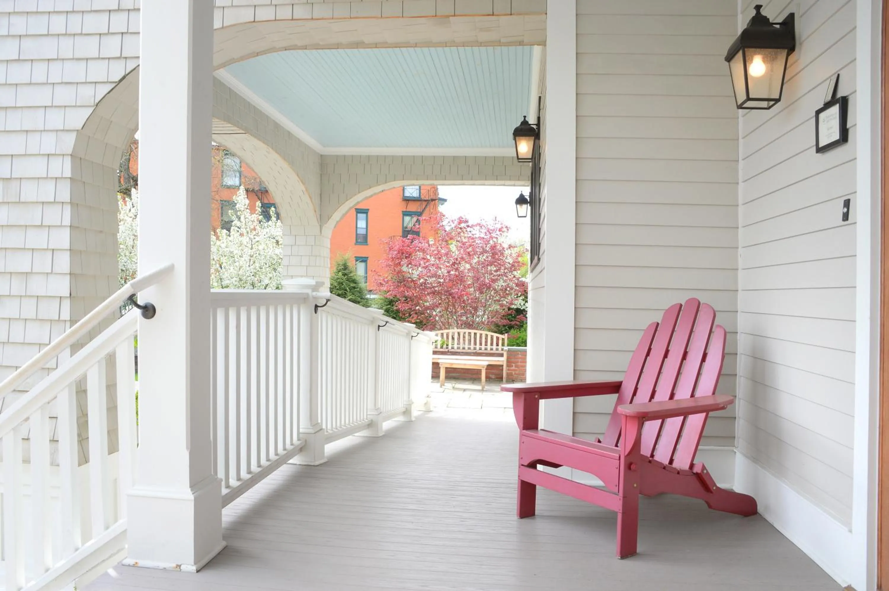 Patio in The Springwater Bed and Breakfast