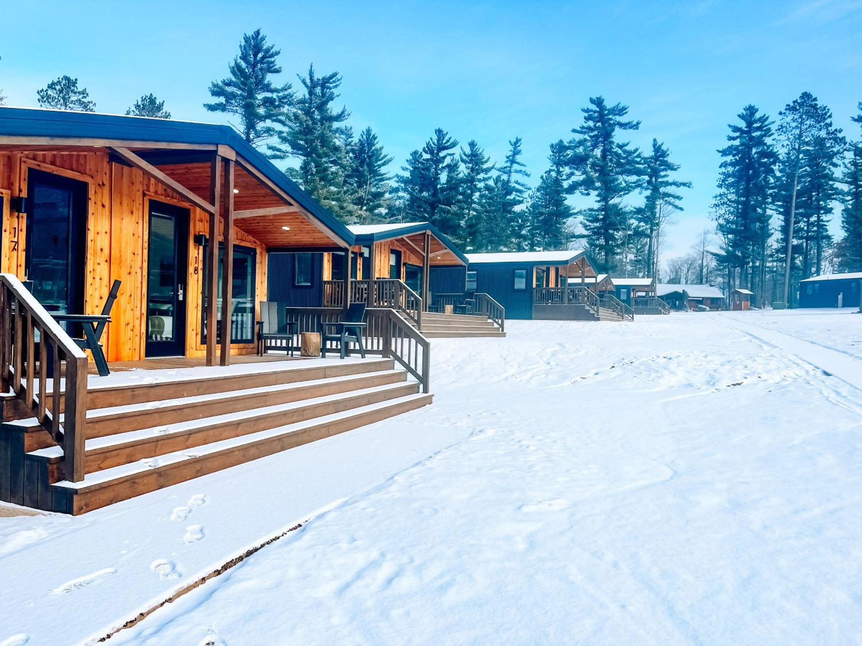 Property building in Pine Mountain Resort