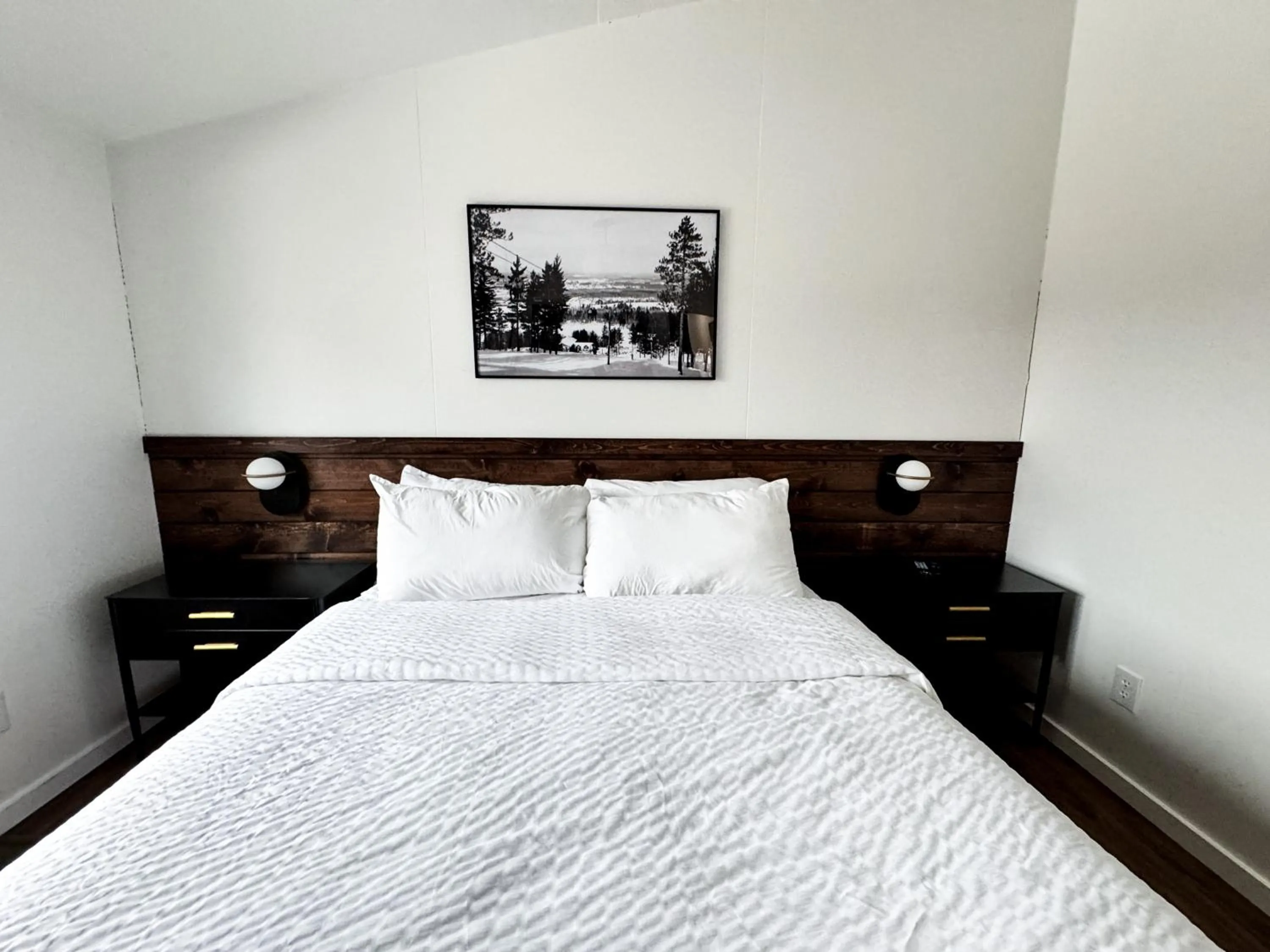 Bed in Pine Mountain Resort