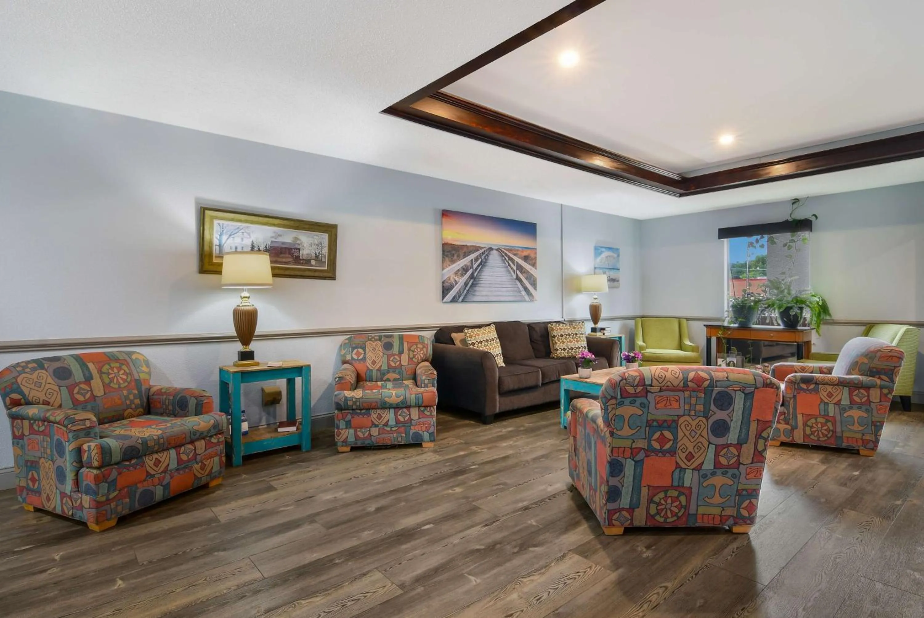 Lobby or reception, Seating Area in SureStay Plus Hotel by Best Western Tarboro