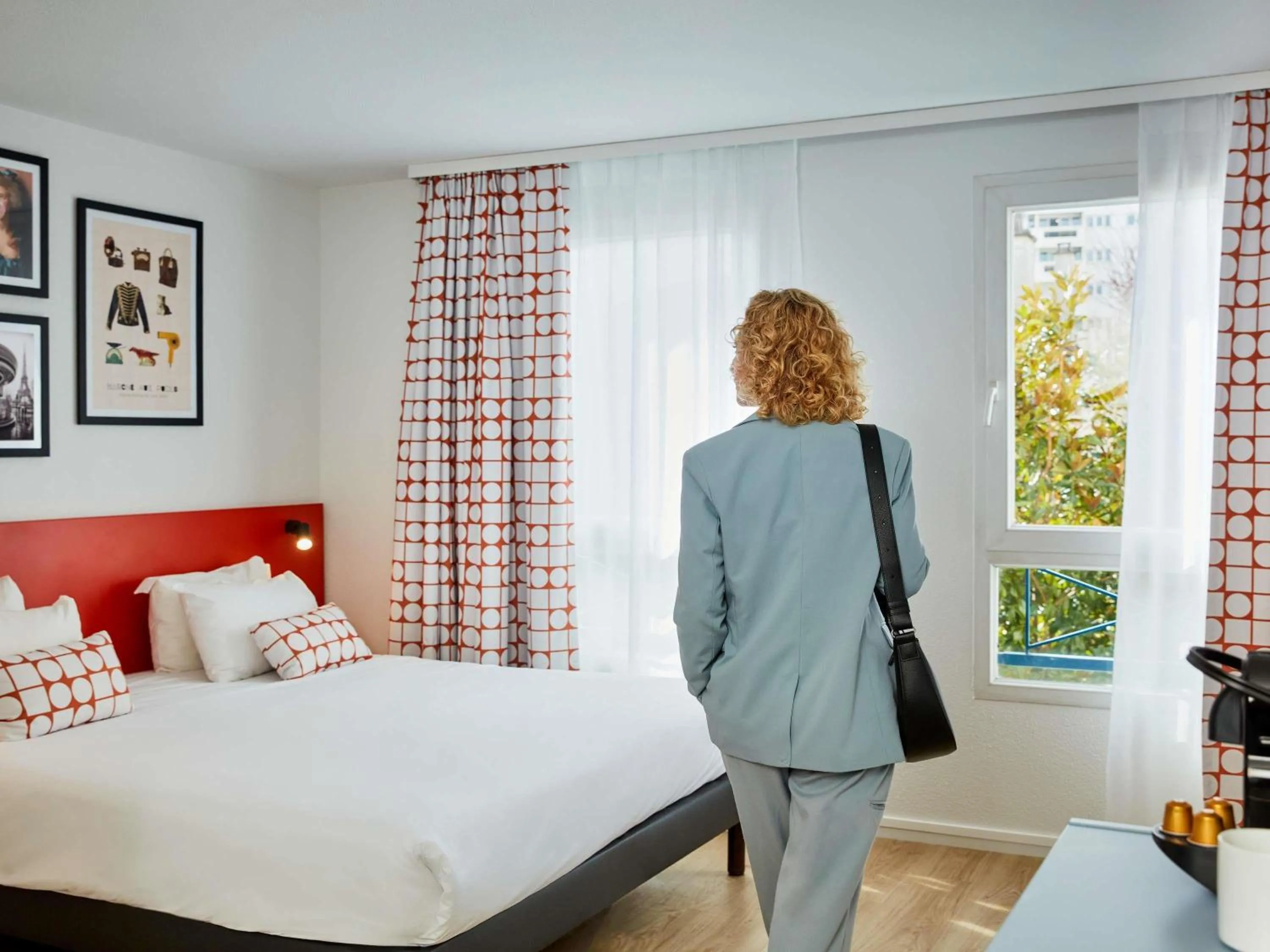 Bedroom, Bed in Aparthotel Adagio Access Paris Vanves - Porte de Versailles