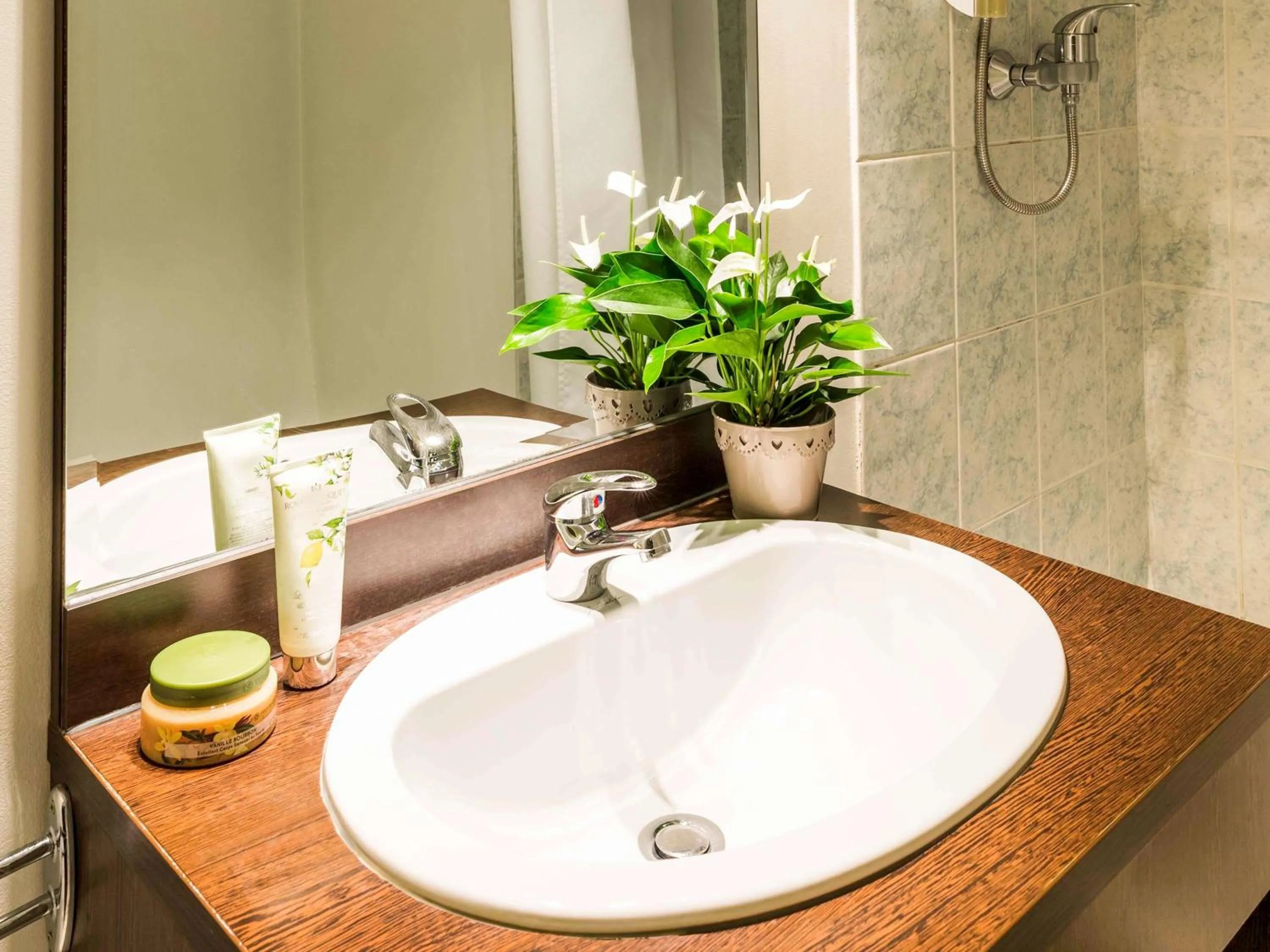 Photo of the whole room in Aparthotel Adagio Access Paris Vanves - Porte de Versailles