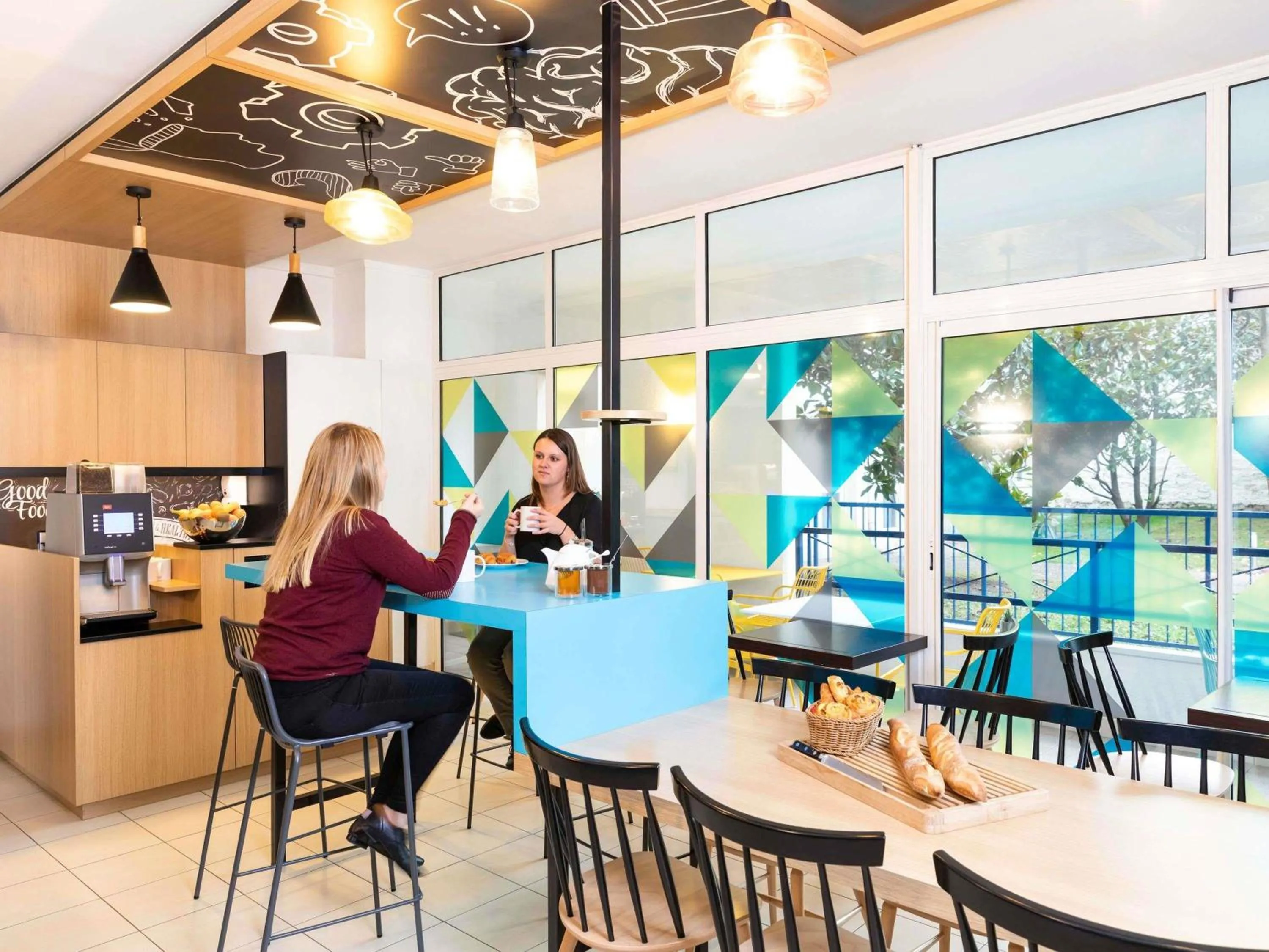 Property building in Aparthotel Adagio Access Paris Vanves - Porte de Versailles