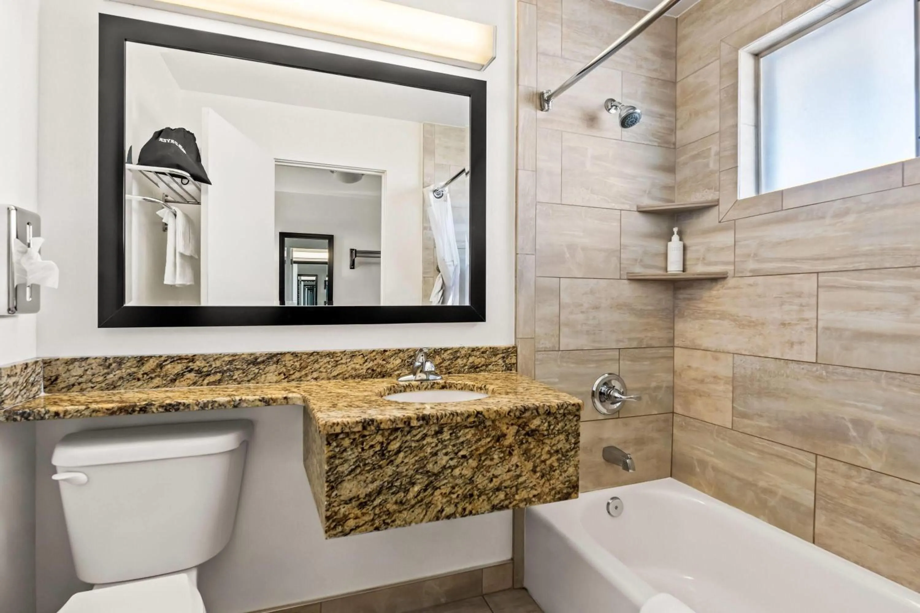 Bathroom in Travelodge by Wyndham Page, View of Lake Powell