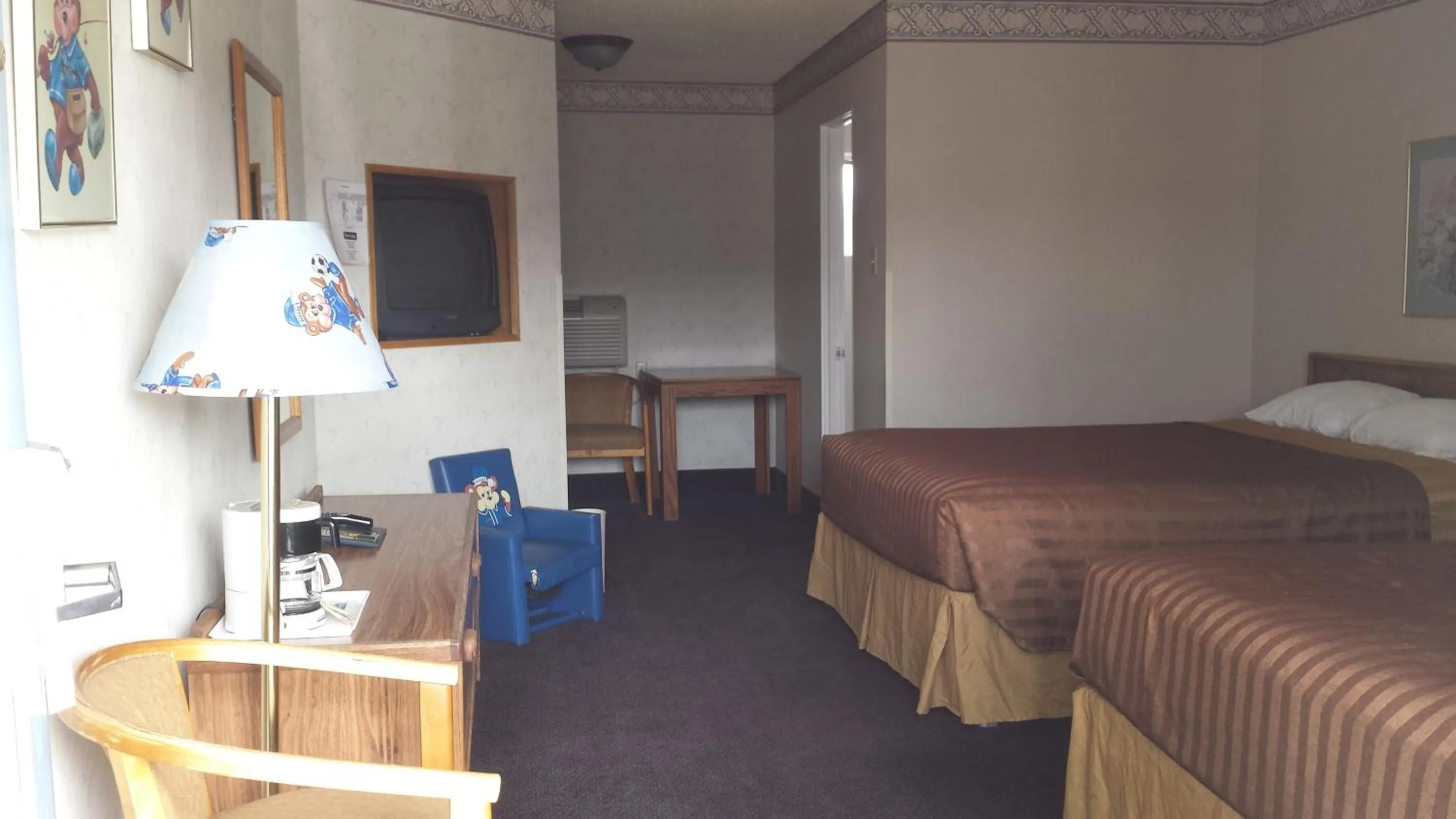 Other, Bed in Travelodge by Wyndham Page, View of Lake Powell