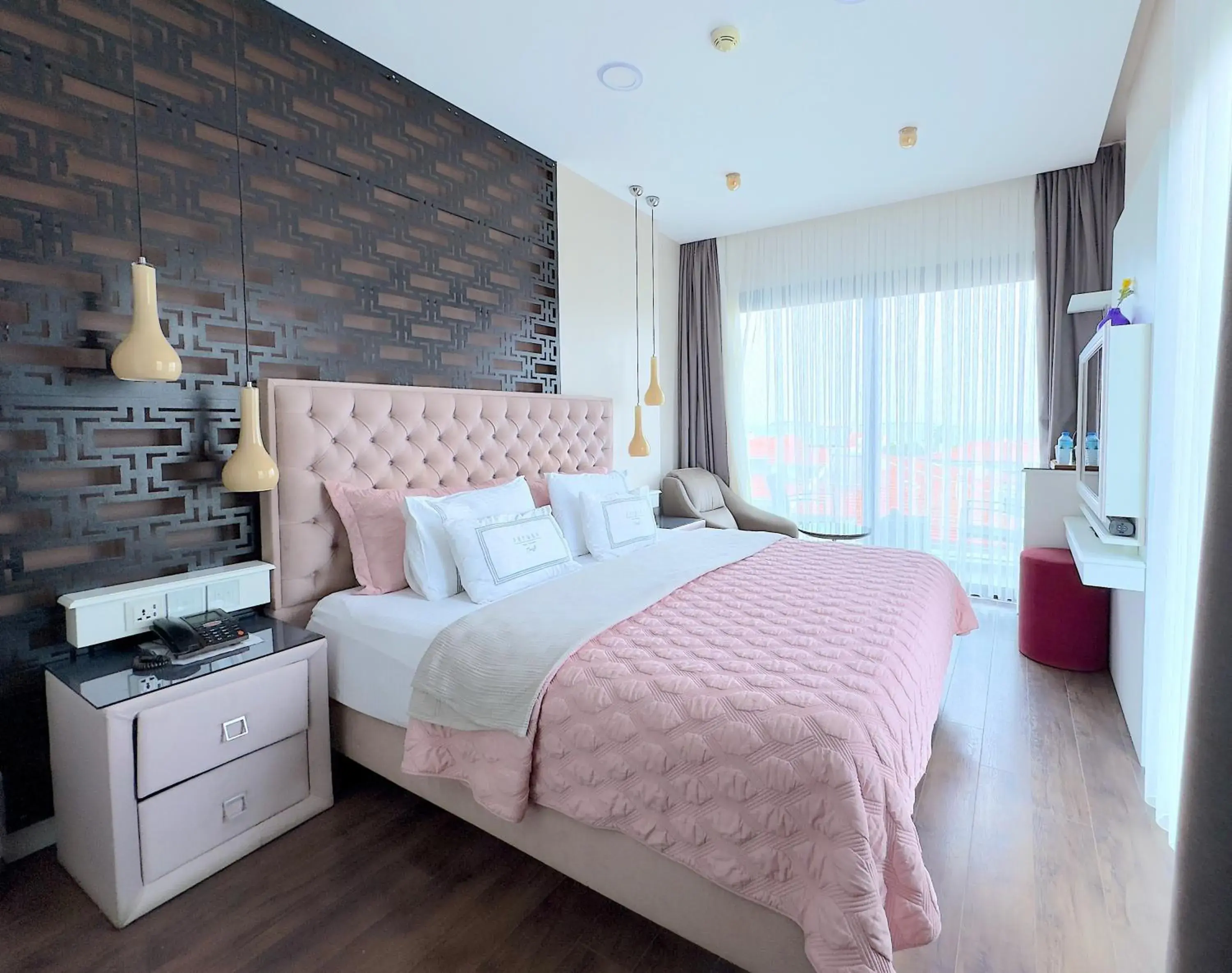 Deluxe Double Room with Balcony and Sea View in Ferush Boutique Hotel Deluxe Double Room with Balcony and Sea View in Ferush Boutique Hotel