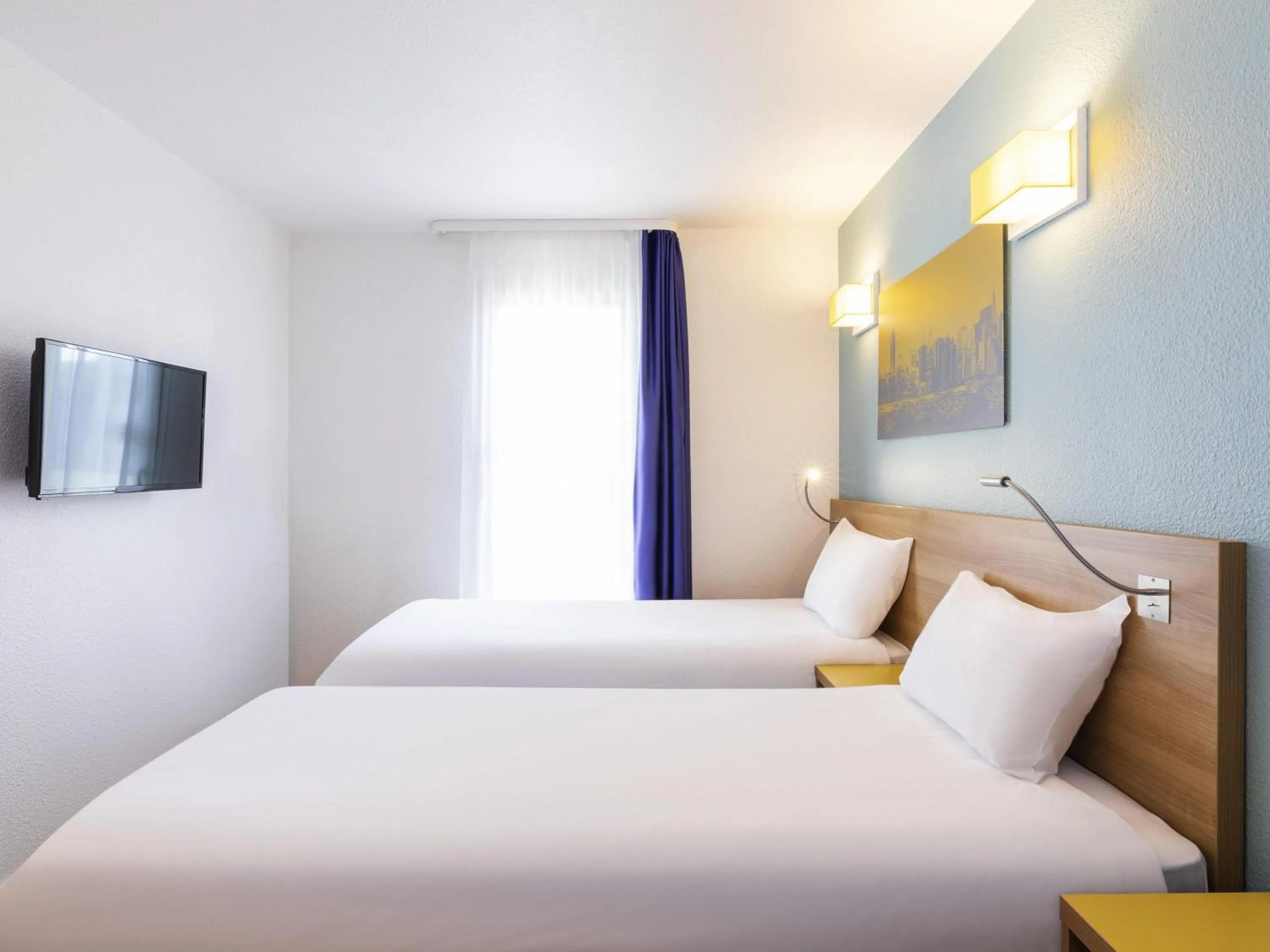 Bedroom, Bed in Aparthotel Adagio Access La Défense - Place Charras