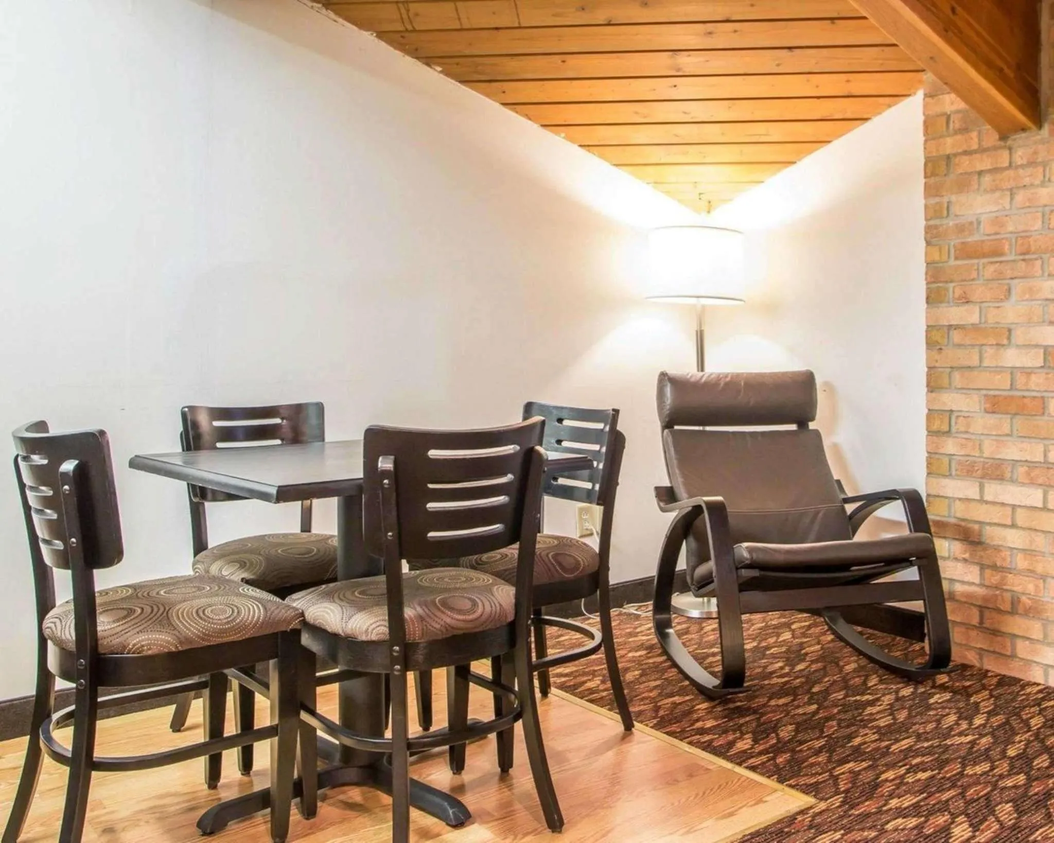 Photo of the whole room in Quality Inn St Marys