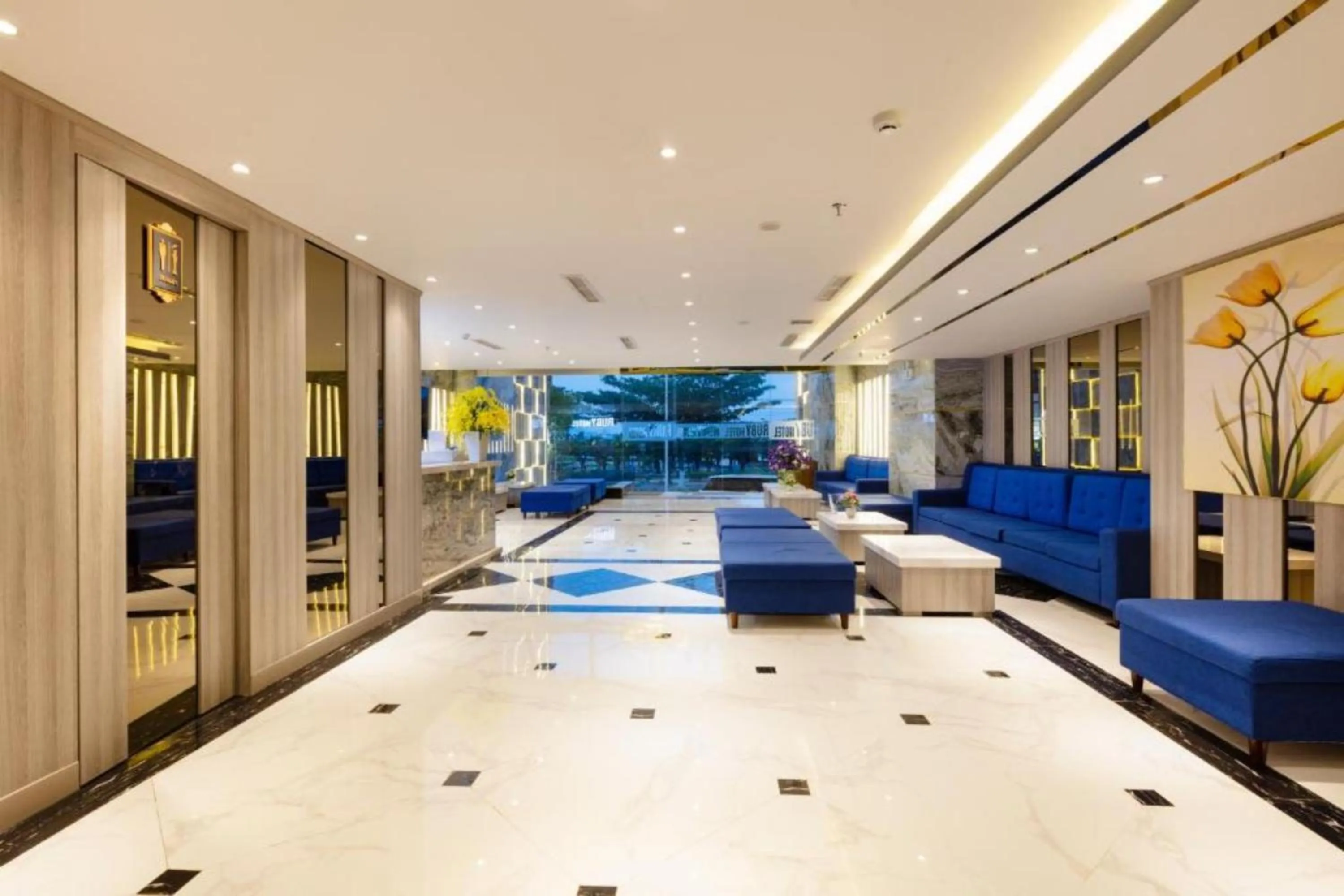 Communal lounge/ TV room in Ruby Luxury Hotel