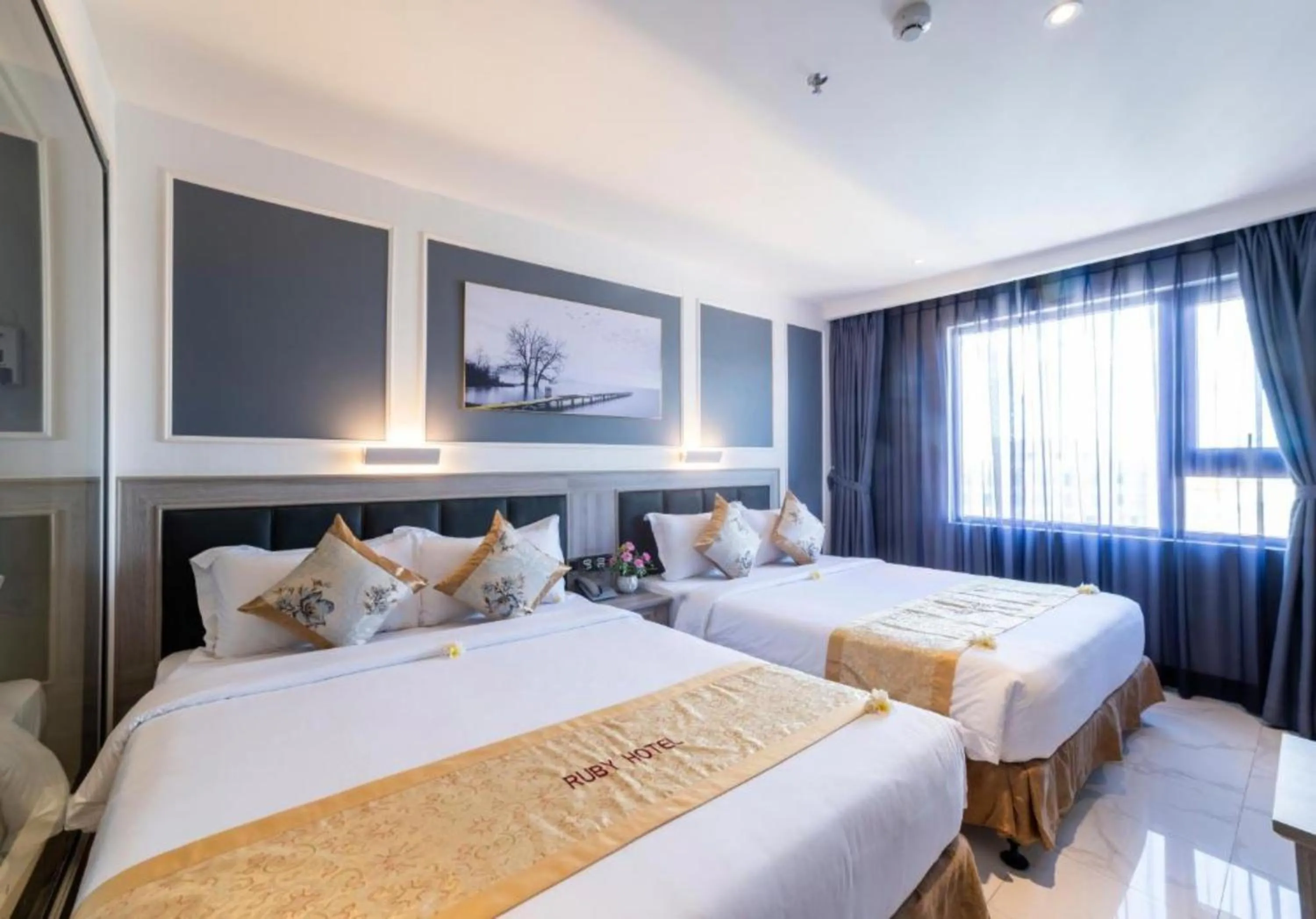 Photo of the whole room, Bed in Ruby Luxury Hotel