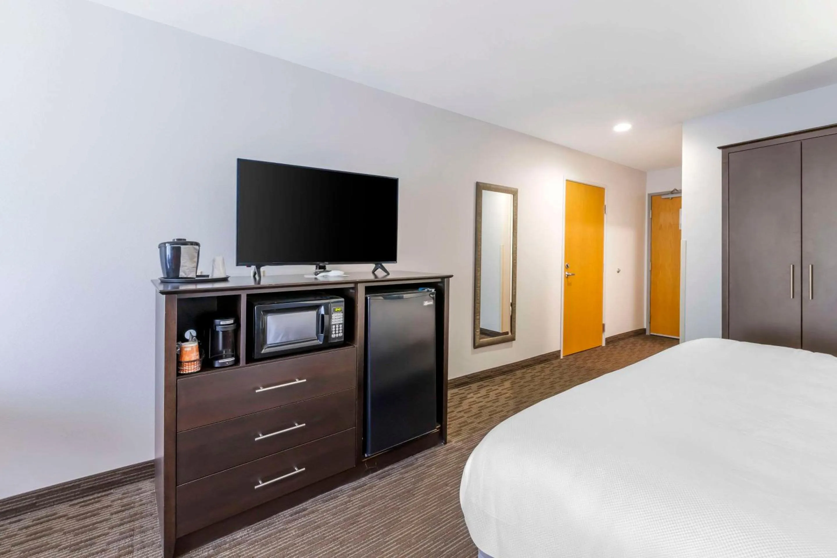 Bedroom, Bed in Comfort Inn & Suites