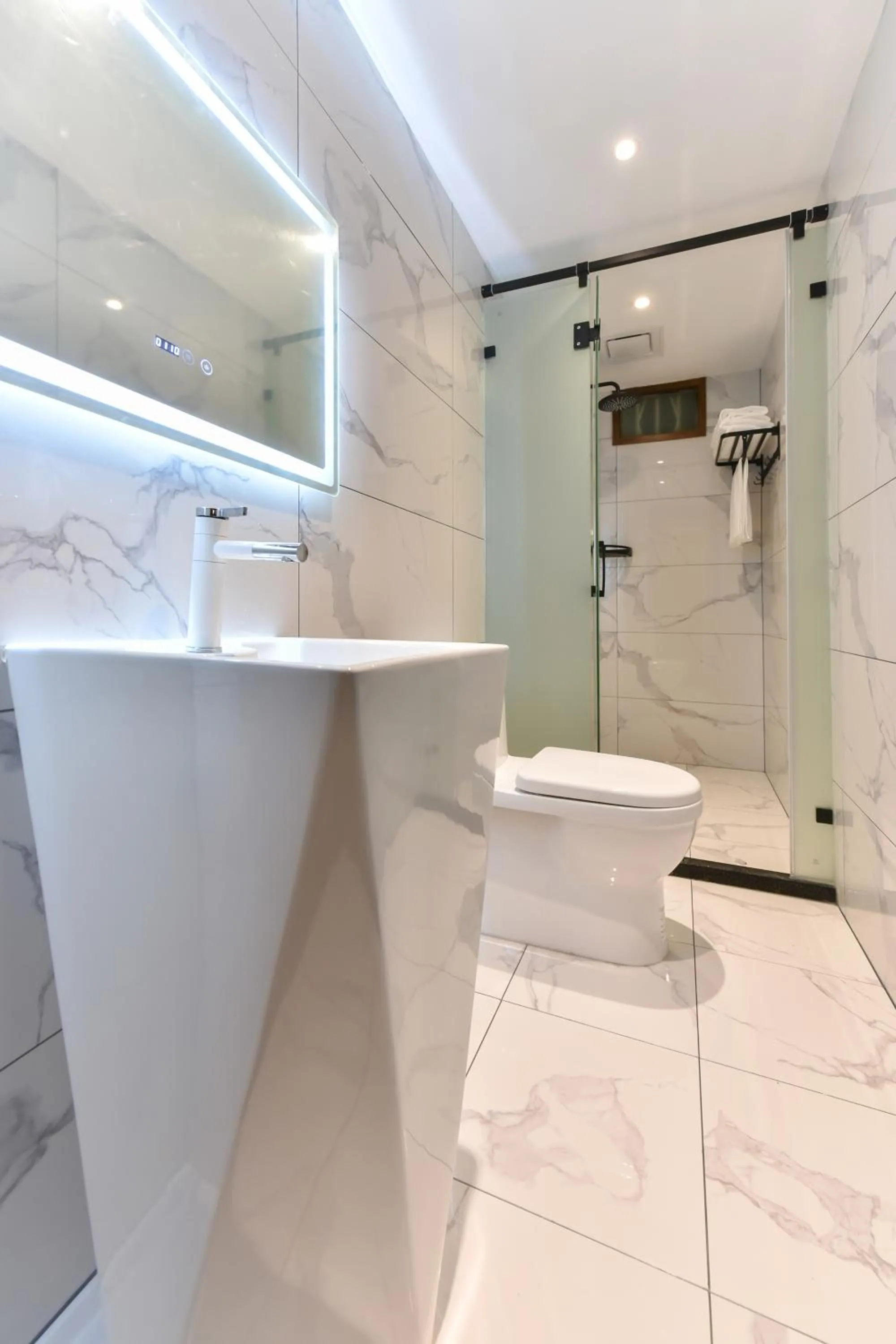 Yifangyan - Tingyuan Qingshe Hostel