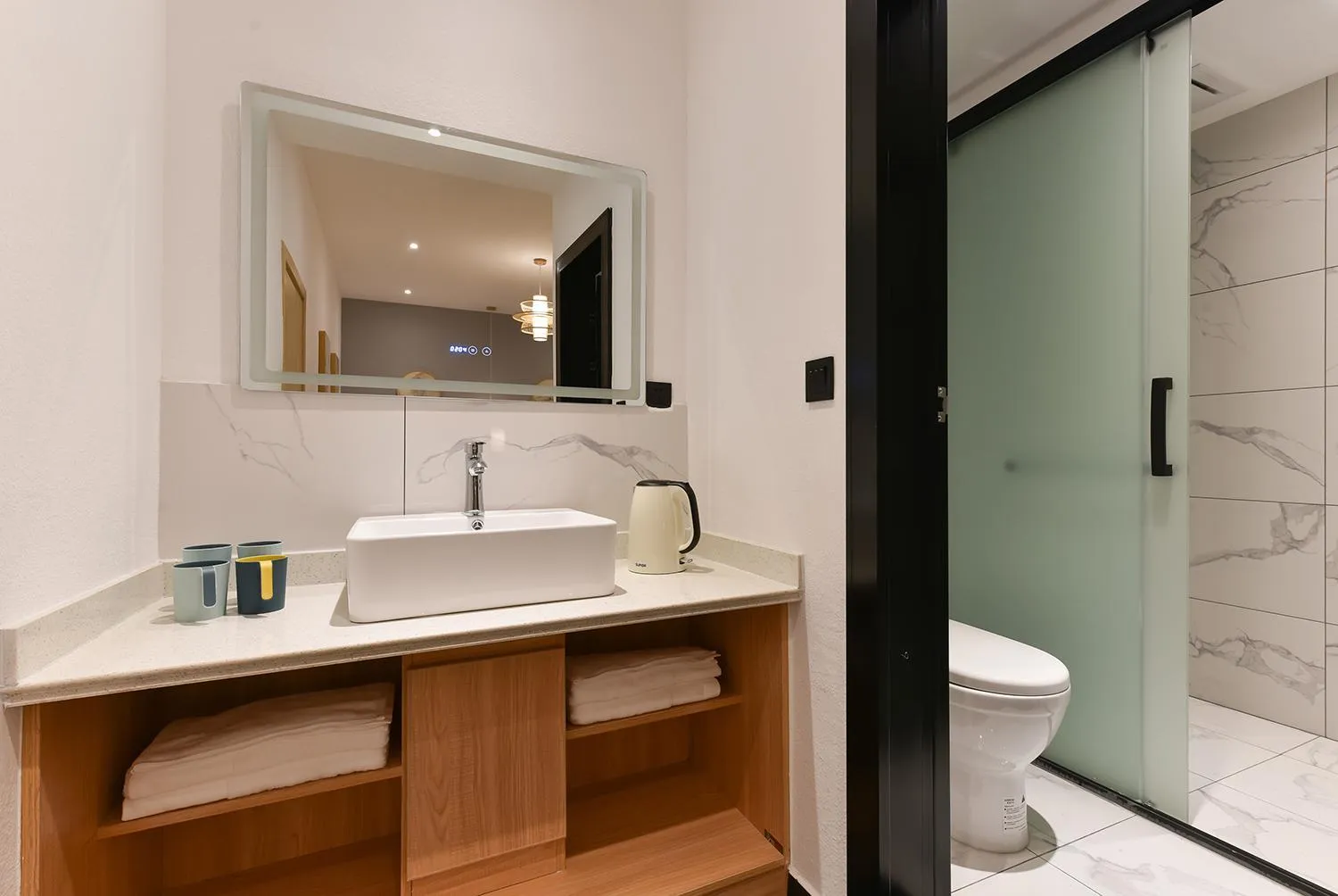 Bathroom in Yifangyan - Tingyuan Qingshe Hostel