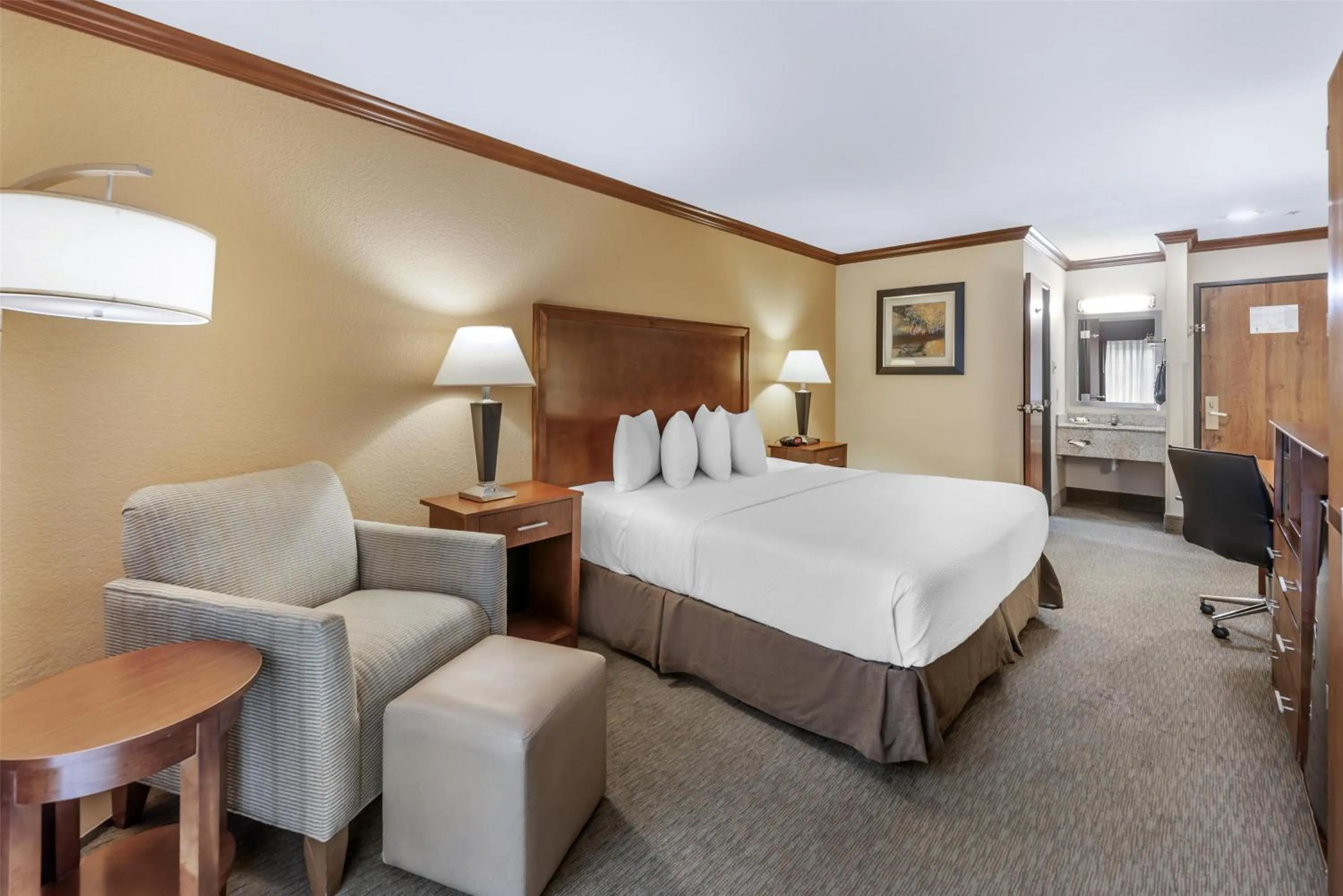 Bedroom, Bed in Best Western Plus Atrium Inn